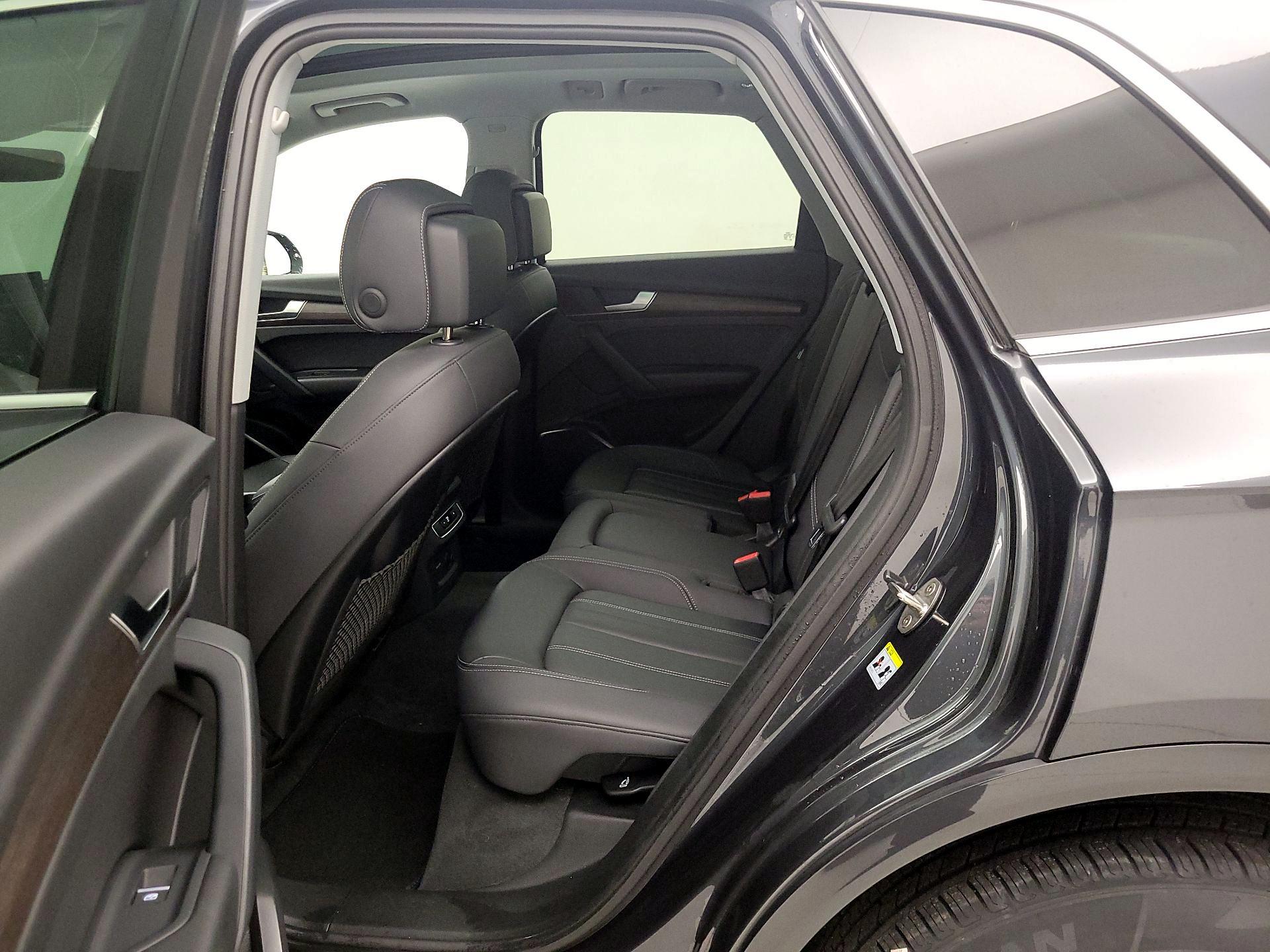 Thumbnail: 2023 Audi Q5 - 20