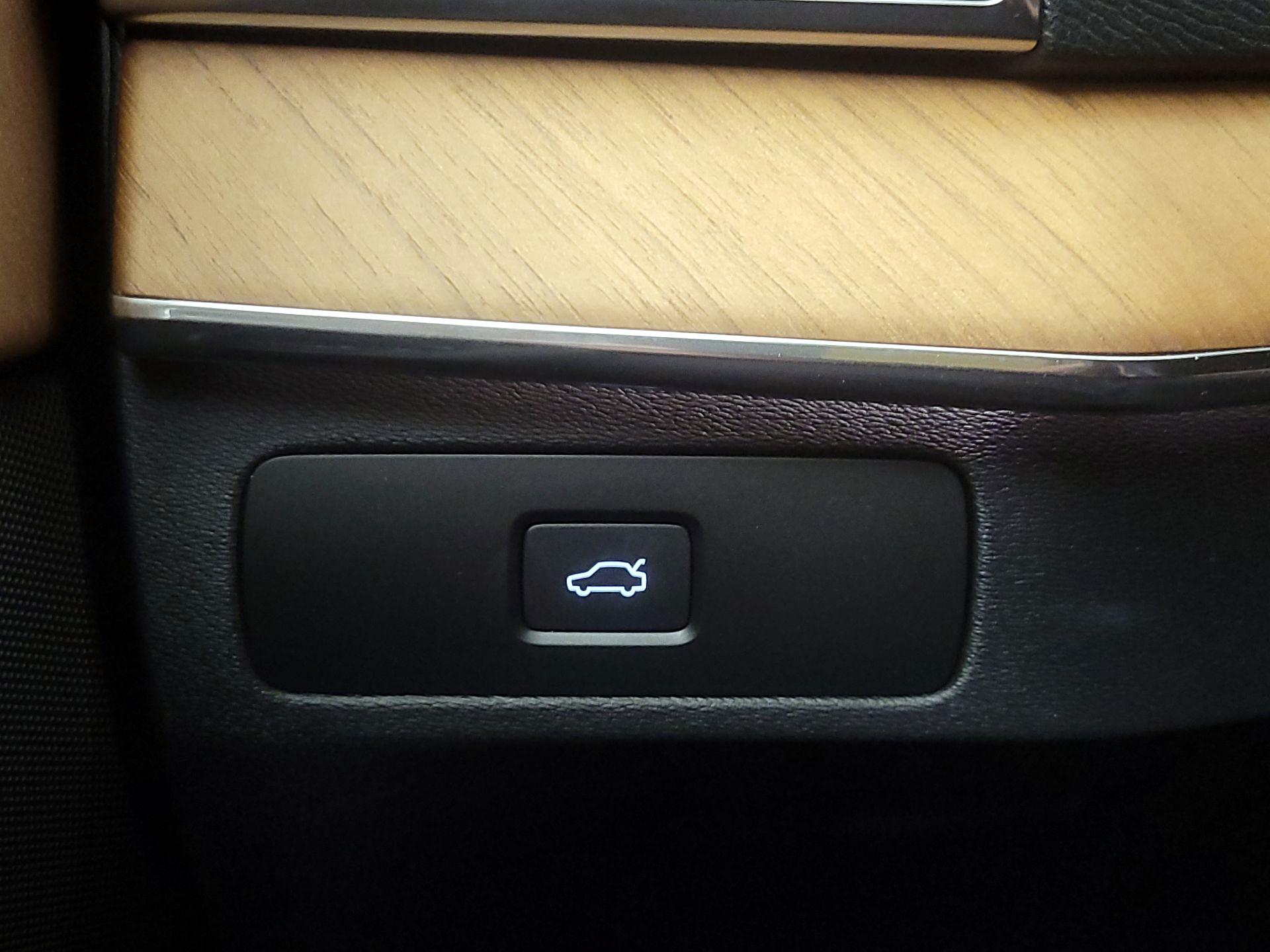 Thumbnail: 2024 Volvo XC90 - 13