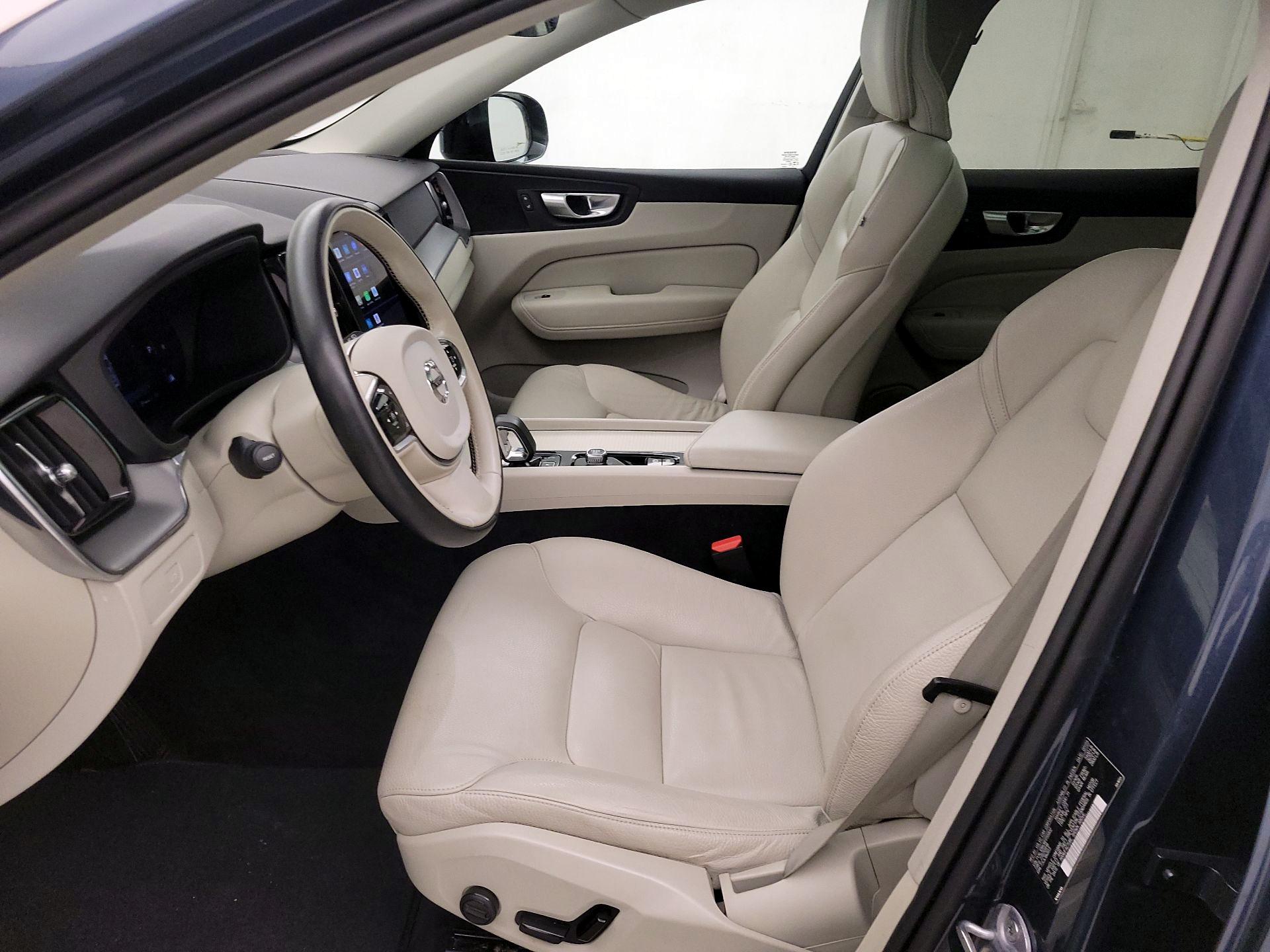 Thumbnail: 2024 Volvo XC60 - 11