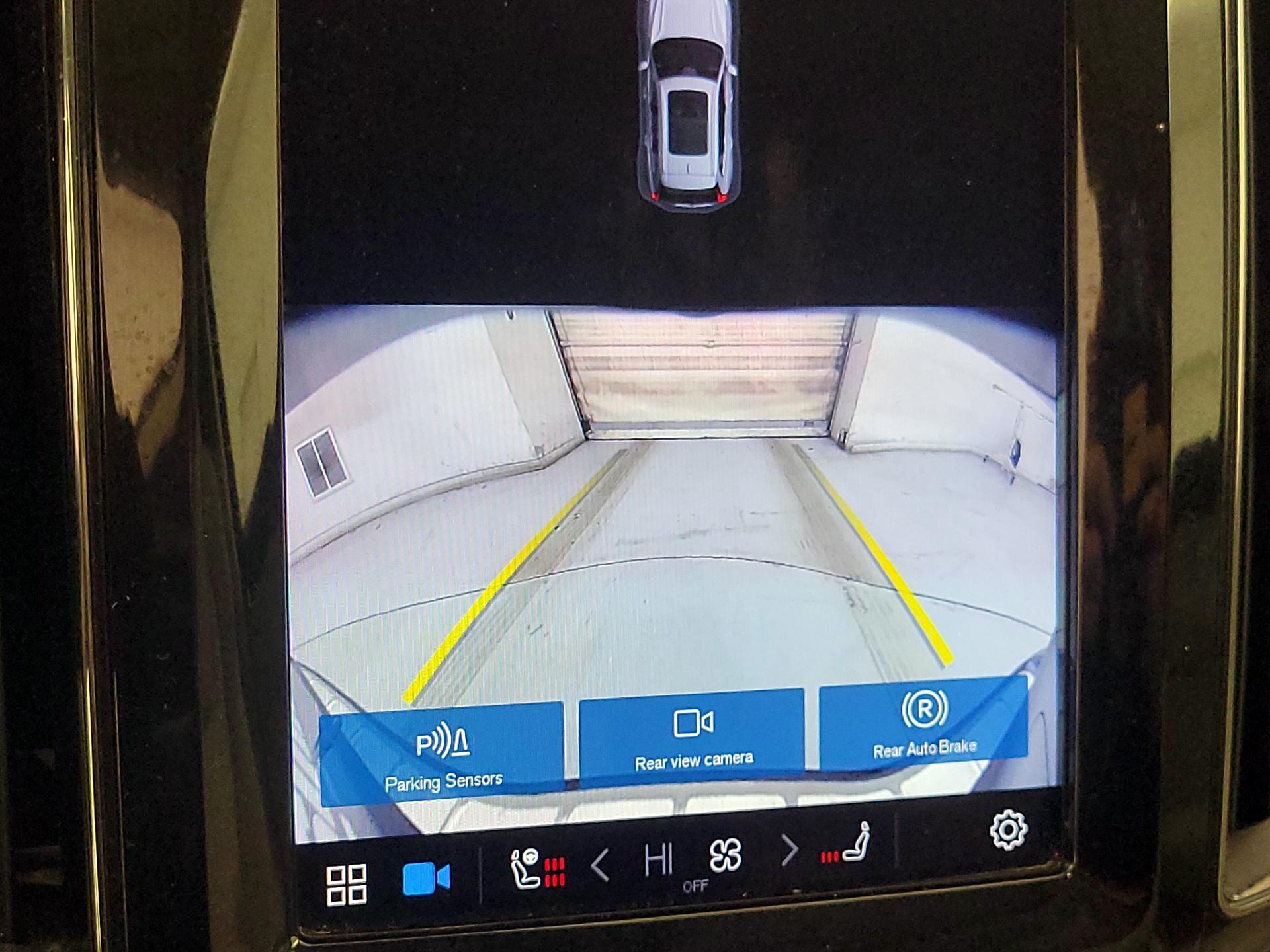 Thumbnail: 2024 Volvo XC60 - 13