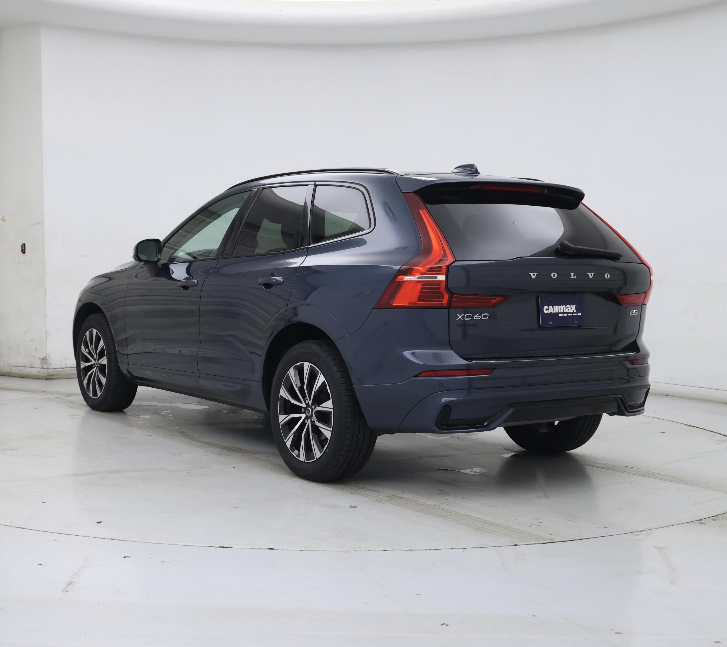 Thumbnail: 2024 Volvo XC60 - 2