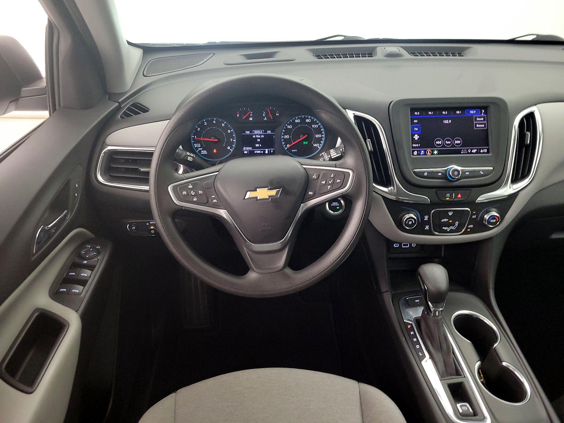 Thumbnail: 2022 Chevrolet Equinox - 10