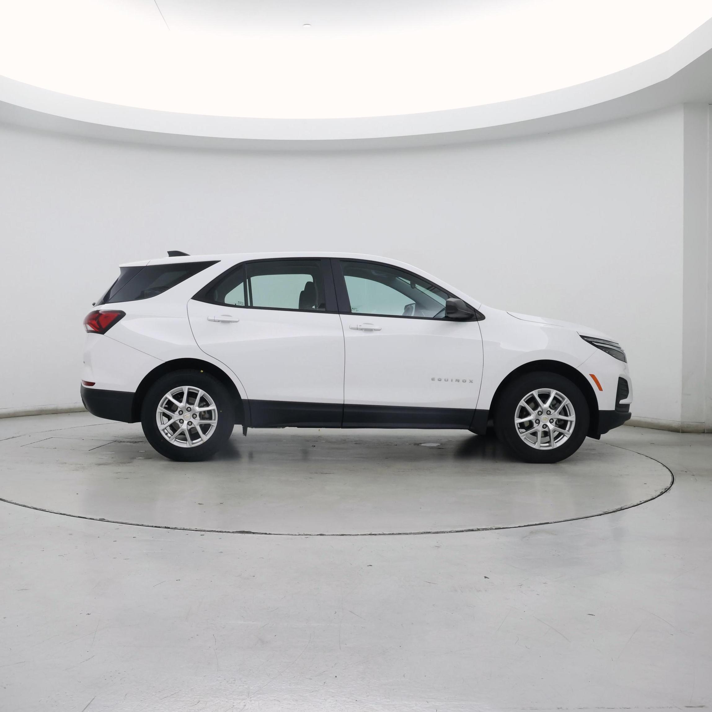 Thumbnail: 2022 Chevrolet Equinox - 7