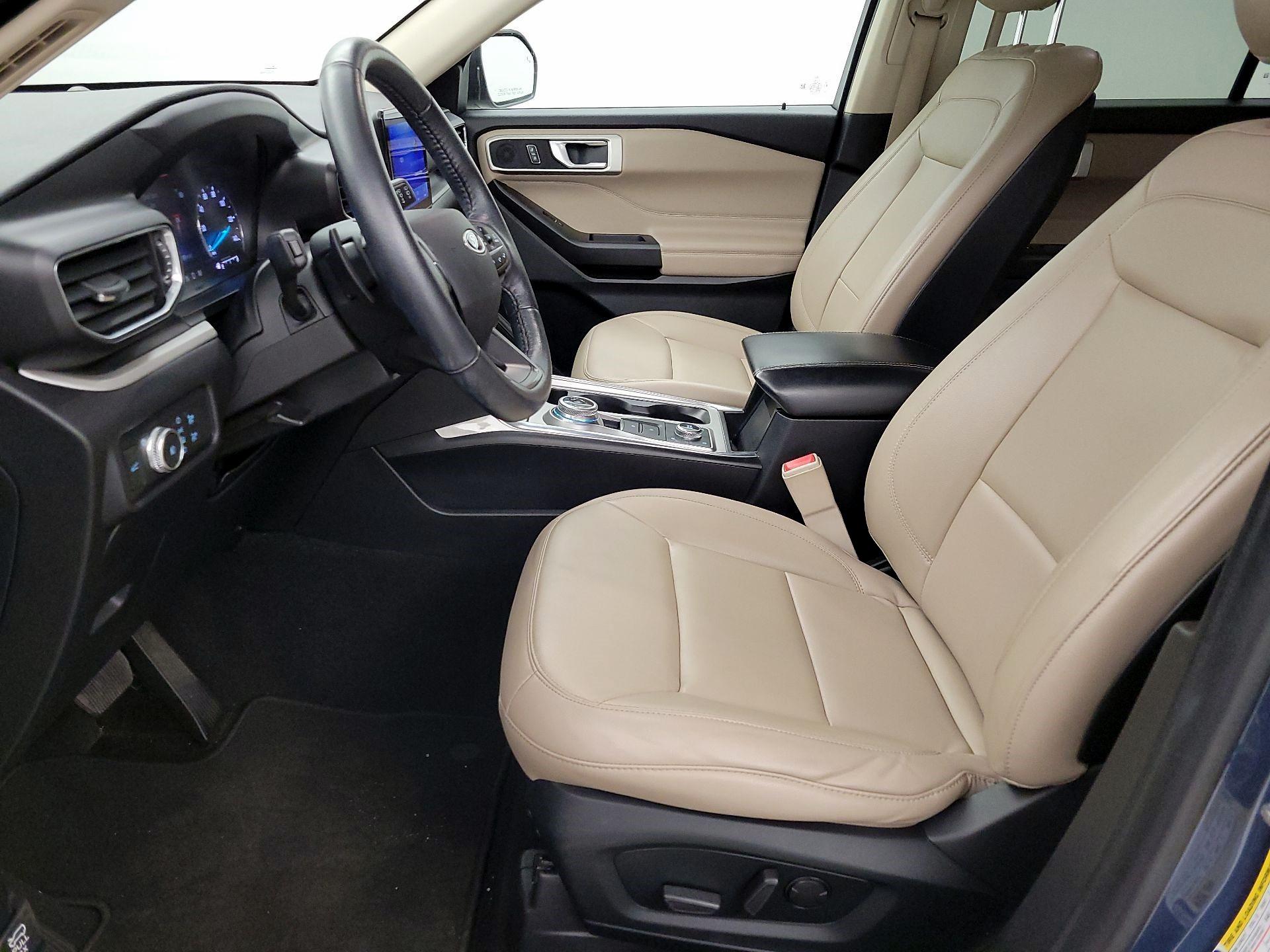 Thumbnail: 2020 Ford Explorer - 11