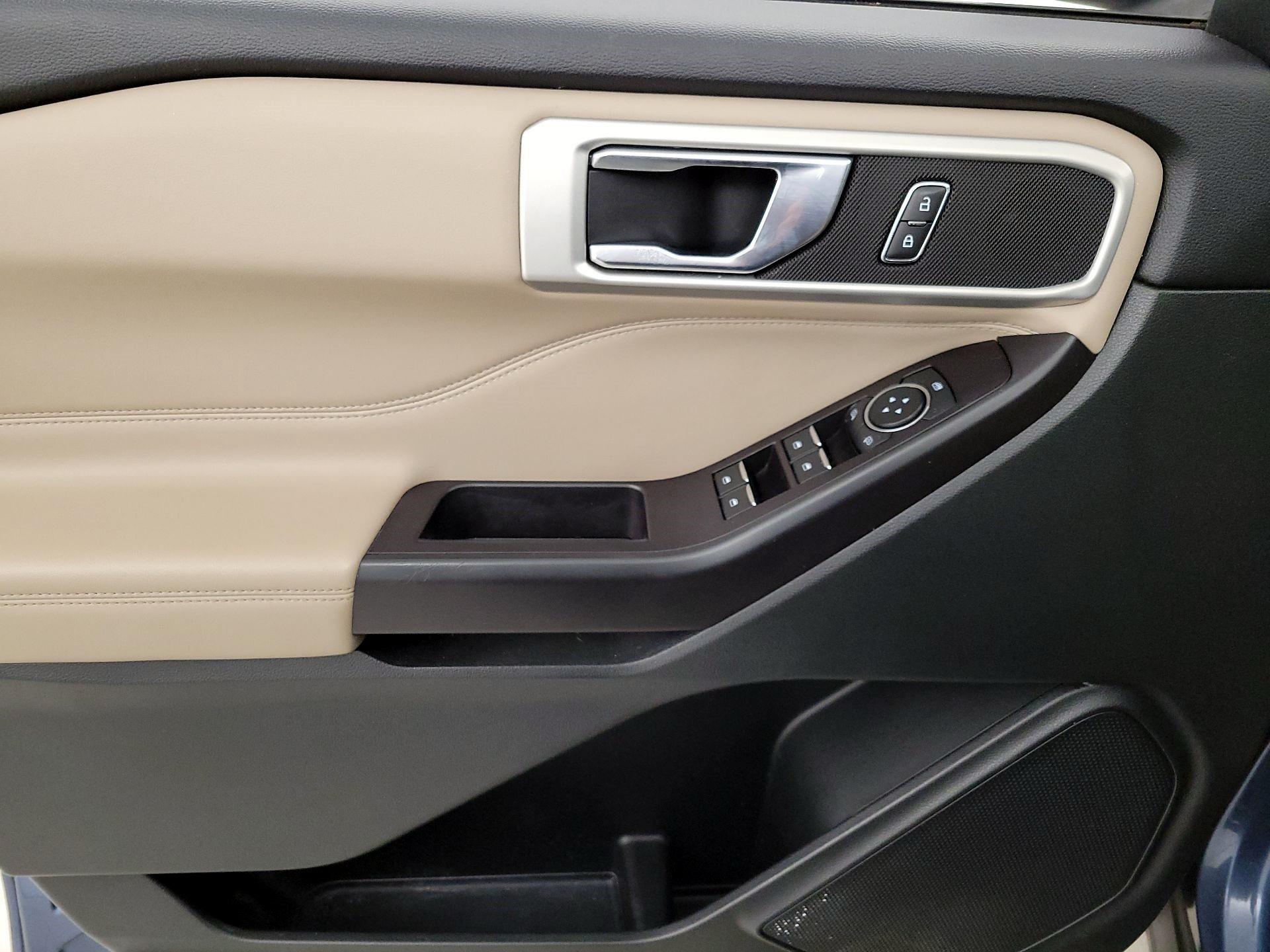 Thumbnail: 2020 Ford Explorer - 12