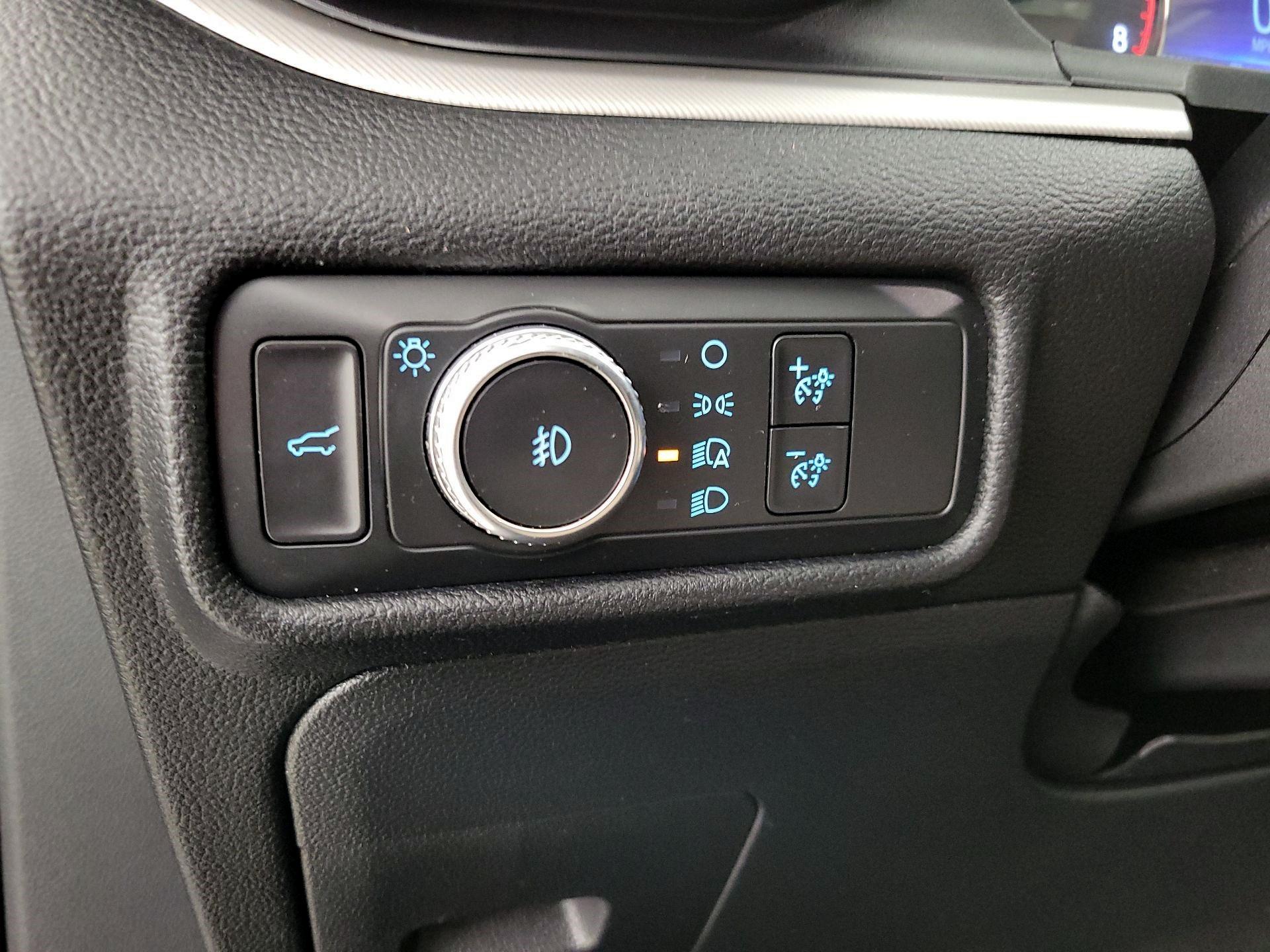 Thumbnail: 2020 Ford Explorer - 13