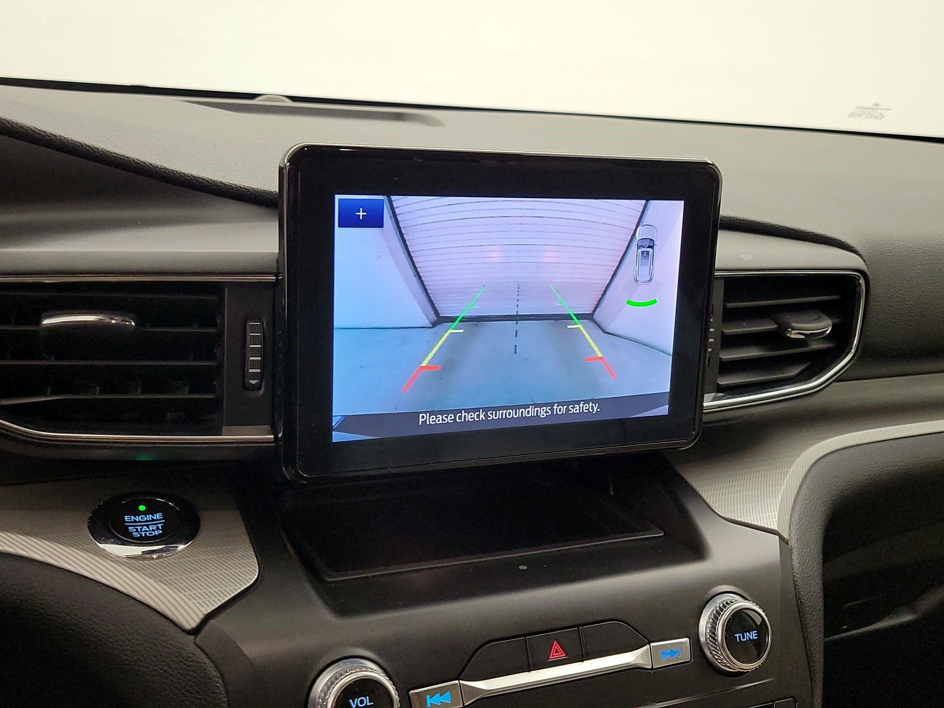 Thumbnail: 2020 Ford Explorer - 14