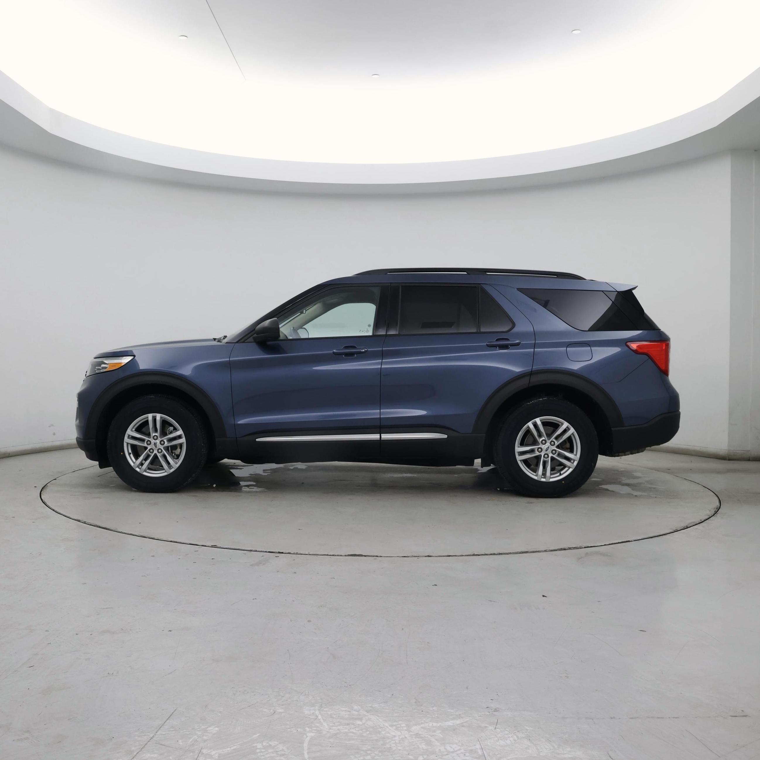 Thumbnail: 2020 Ford Explorer - 3