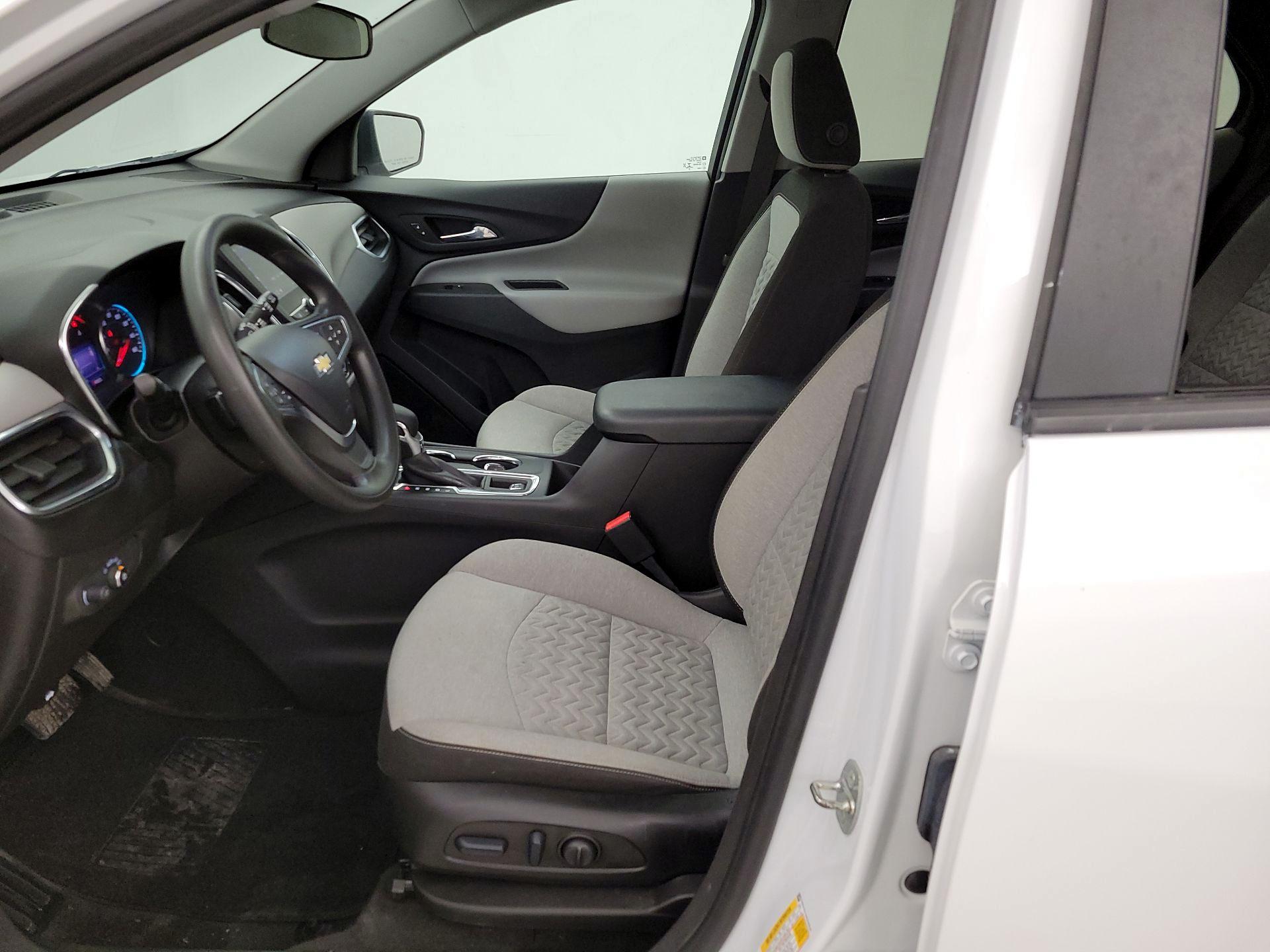 Thumbnail: 2022 Chevrolet Equinox - 11