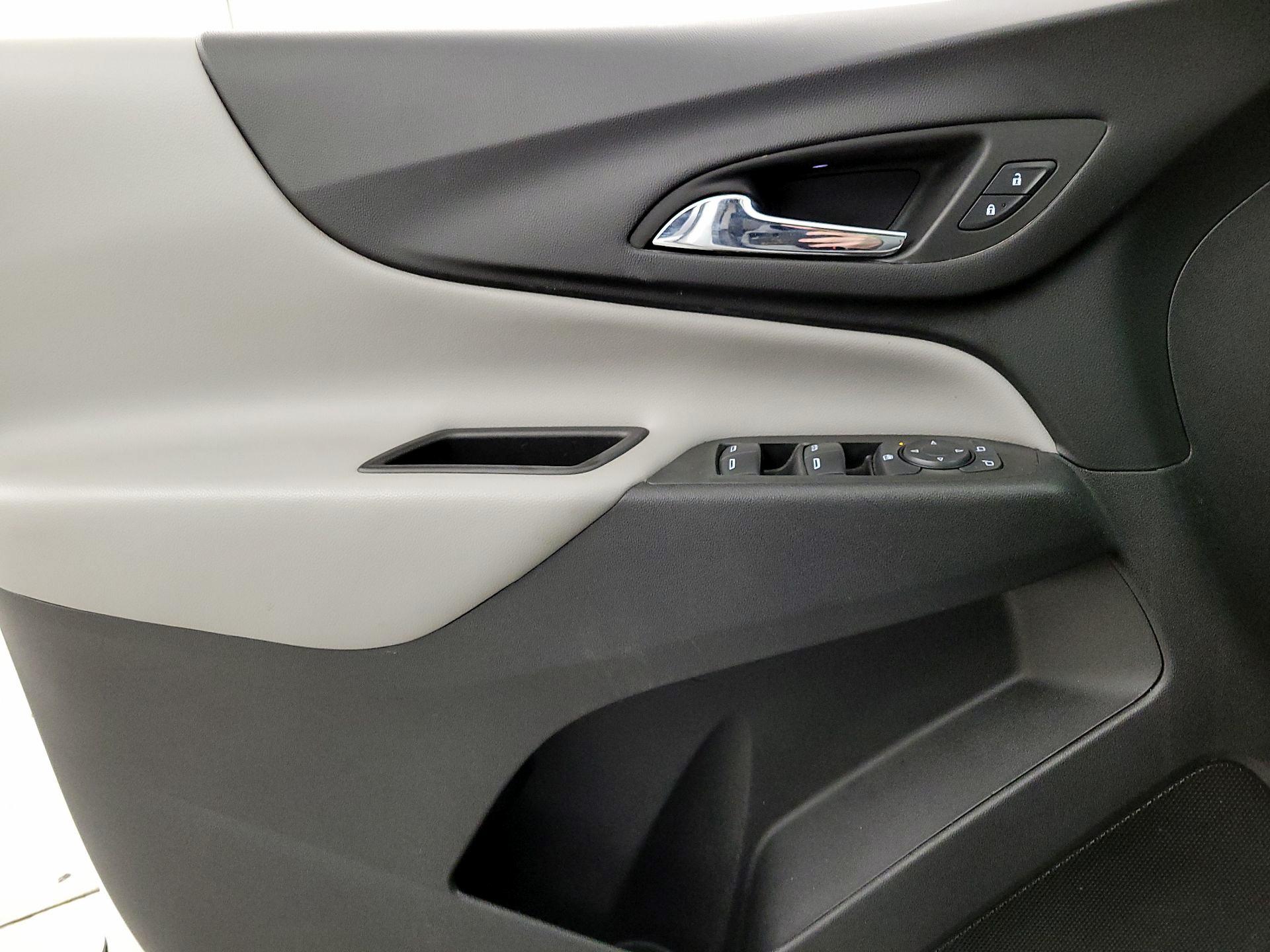 Thumbnail: 2022 Chevrolet Equinox - 12