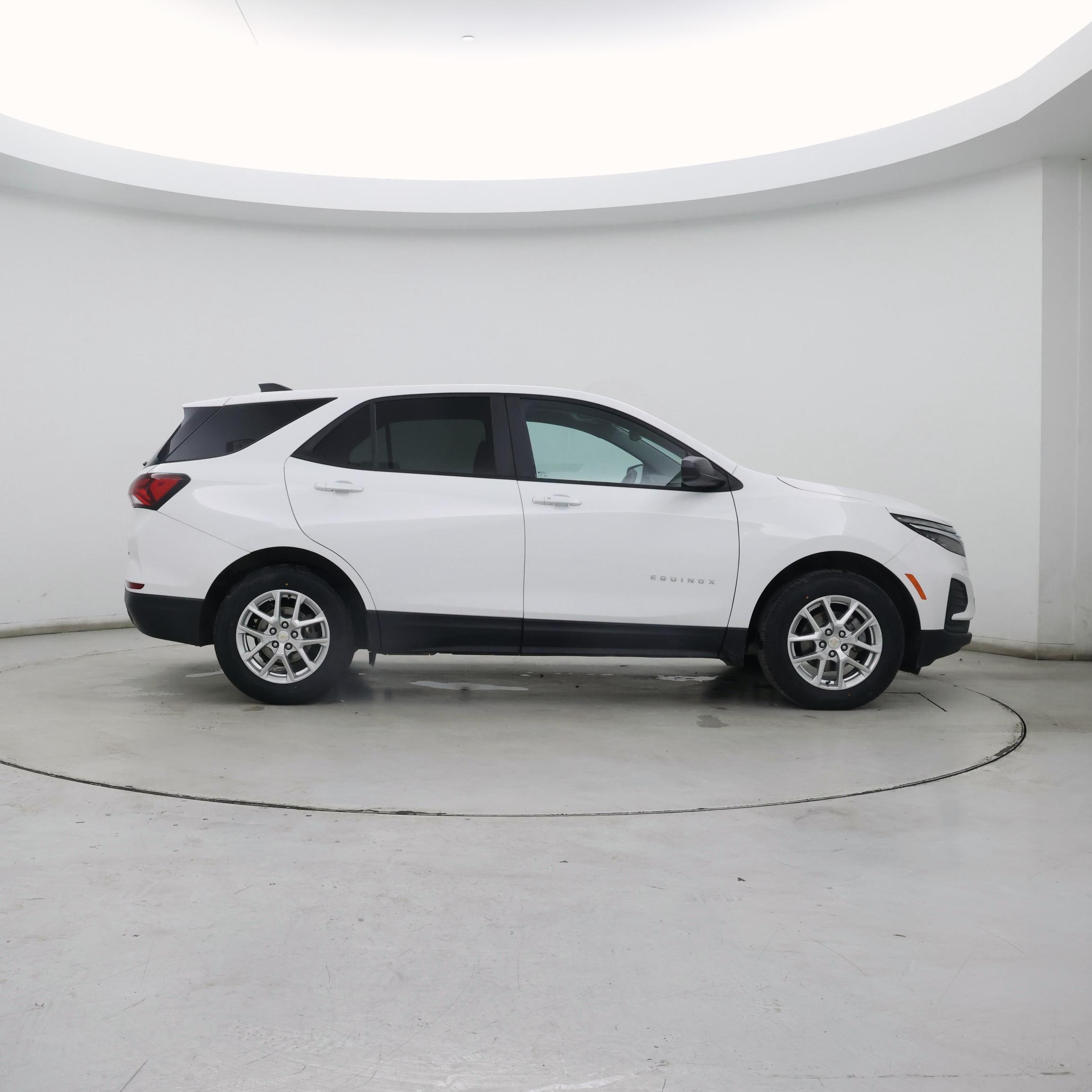 Thumbnail: 2022 Chevrolet Equinox - 7