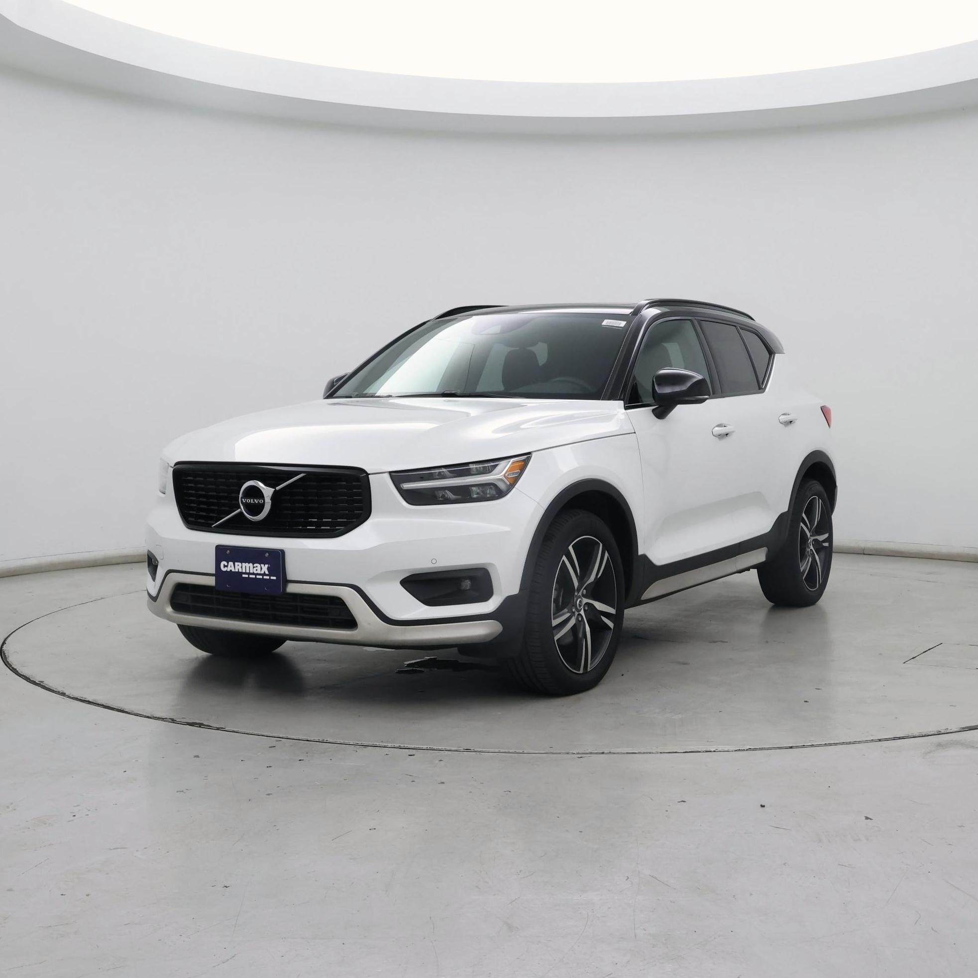 Thumbnail: 2021 Volvo XC40 - 4
