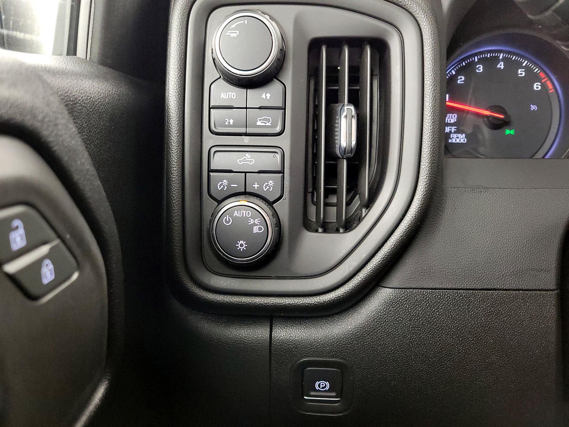 Thumbnail: 2022 Chevrolet Silverado 1500 - 13