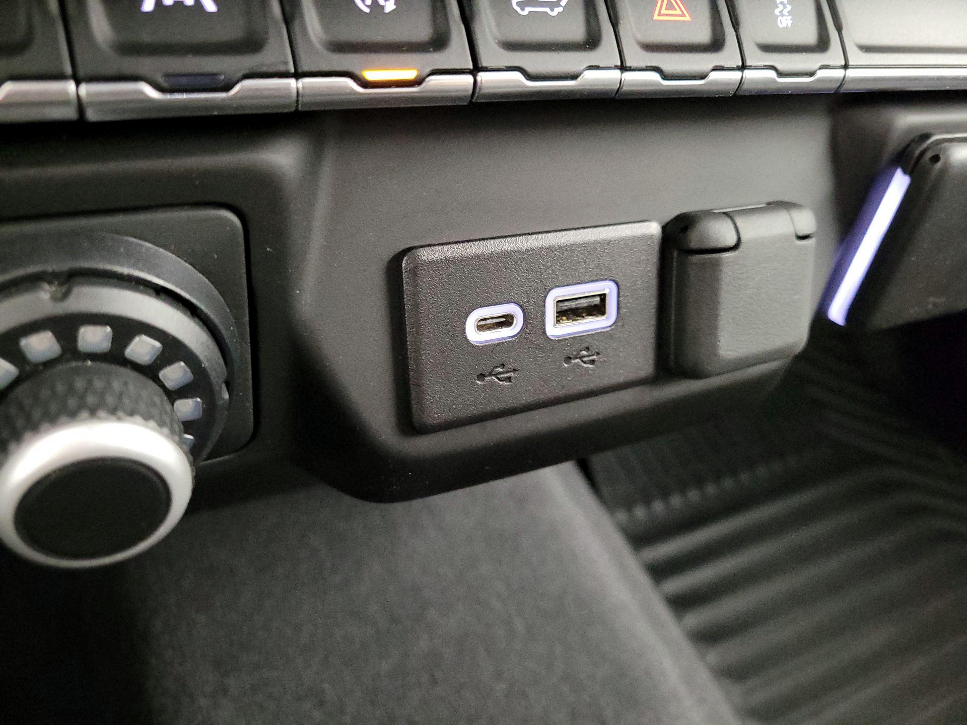 Thumbnail: 2022 Chevrolet Silverado 1500 - 18