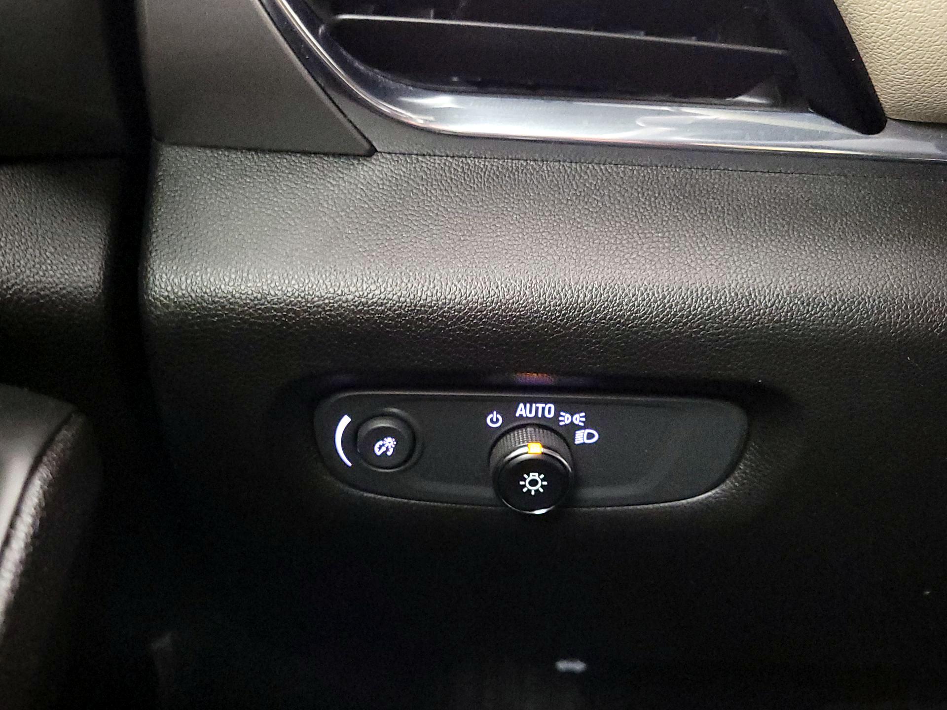 Thumbnail: 2023 Chevrolet Traverse - 13