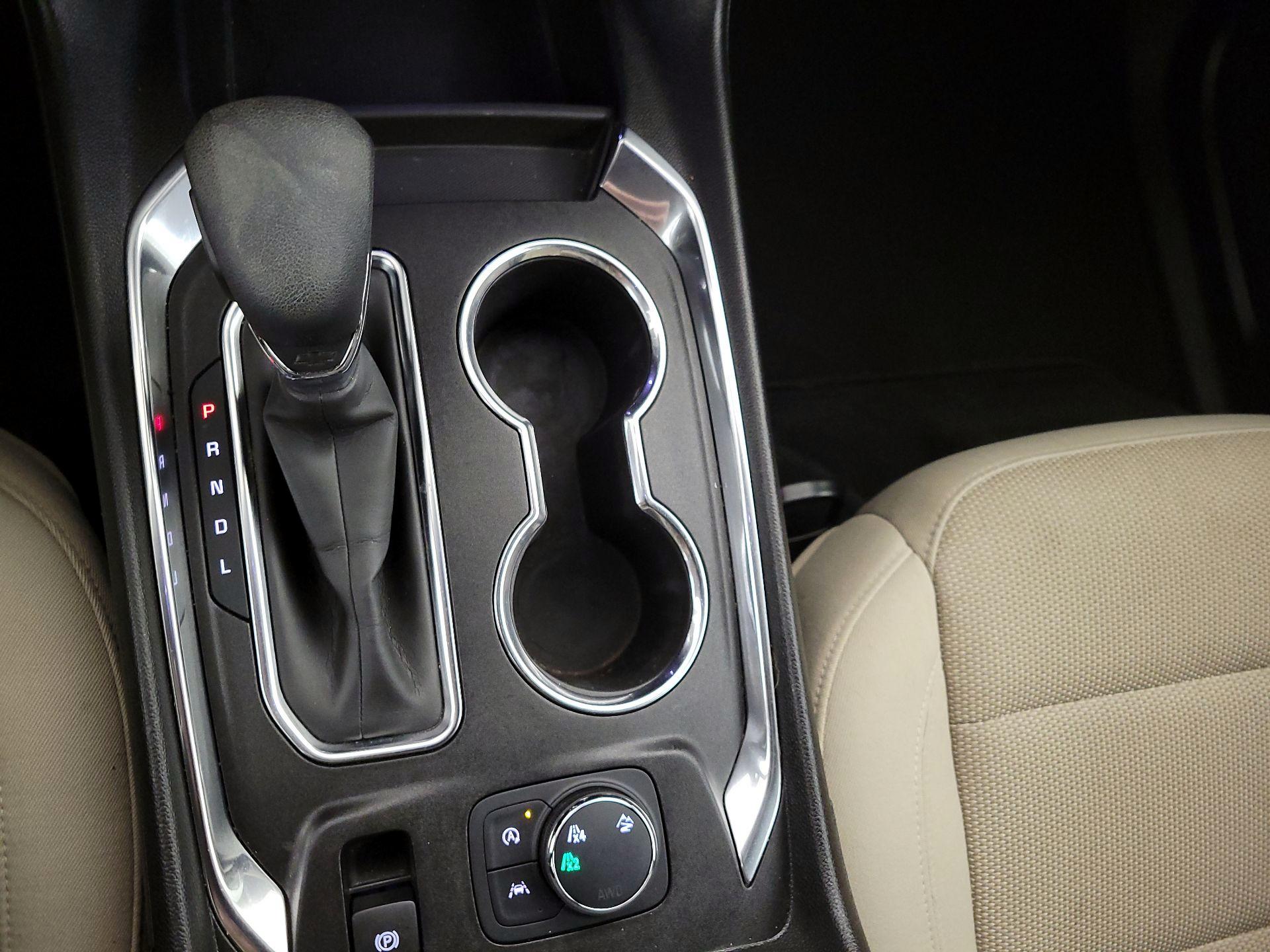 Thumbnail: 2023 Chevrolet Traverse - 17