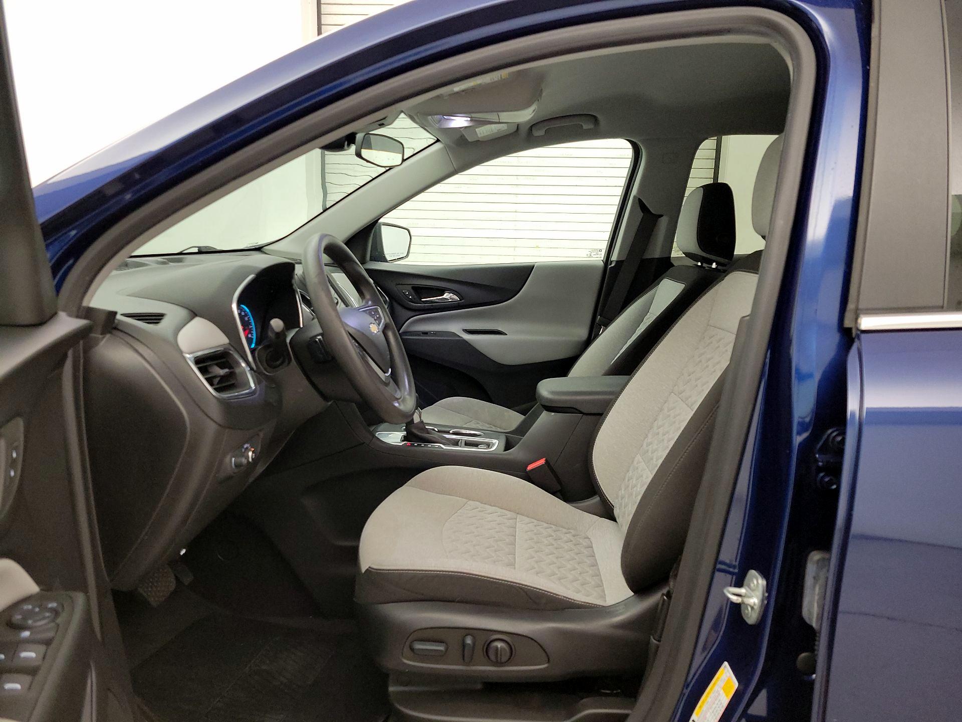 Thumbnail: 2022 Chevrolet Equinox - 11