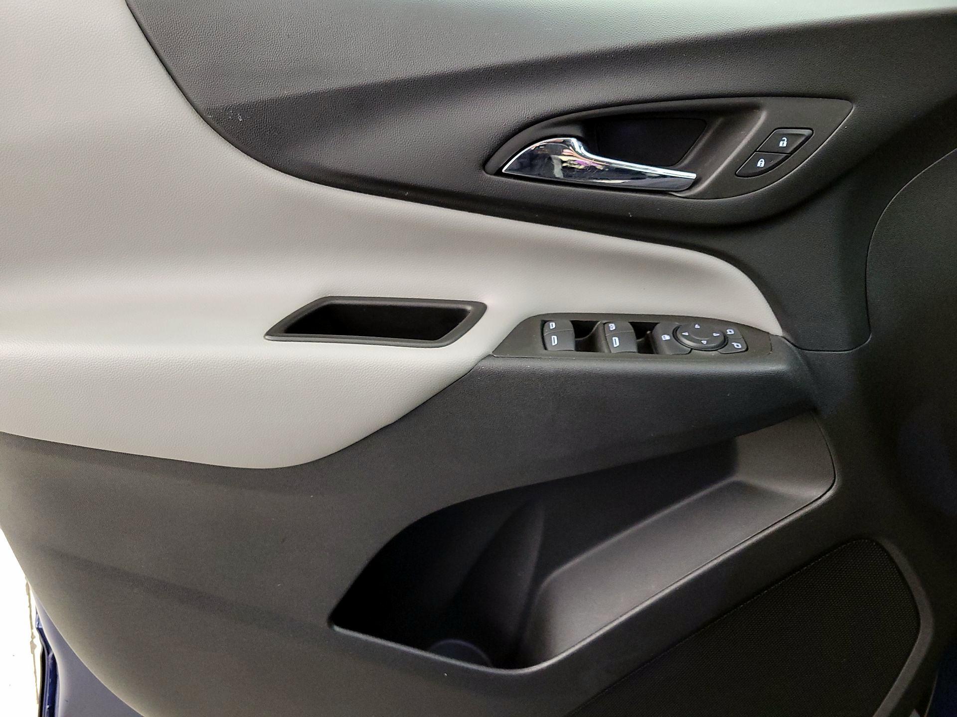 Thumbnail: 2022 Chevrolet Equinox - 12