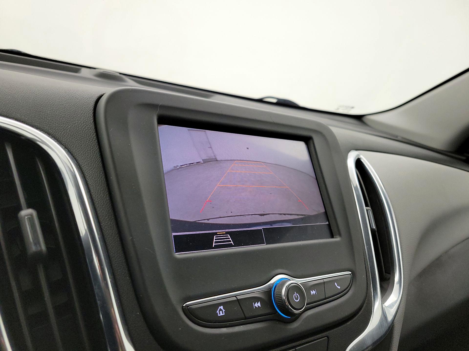 Thumbnail: 2022 Chevrolet Equinox - 14