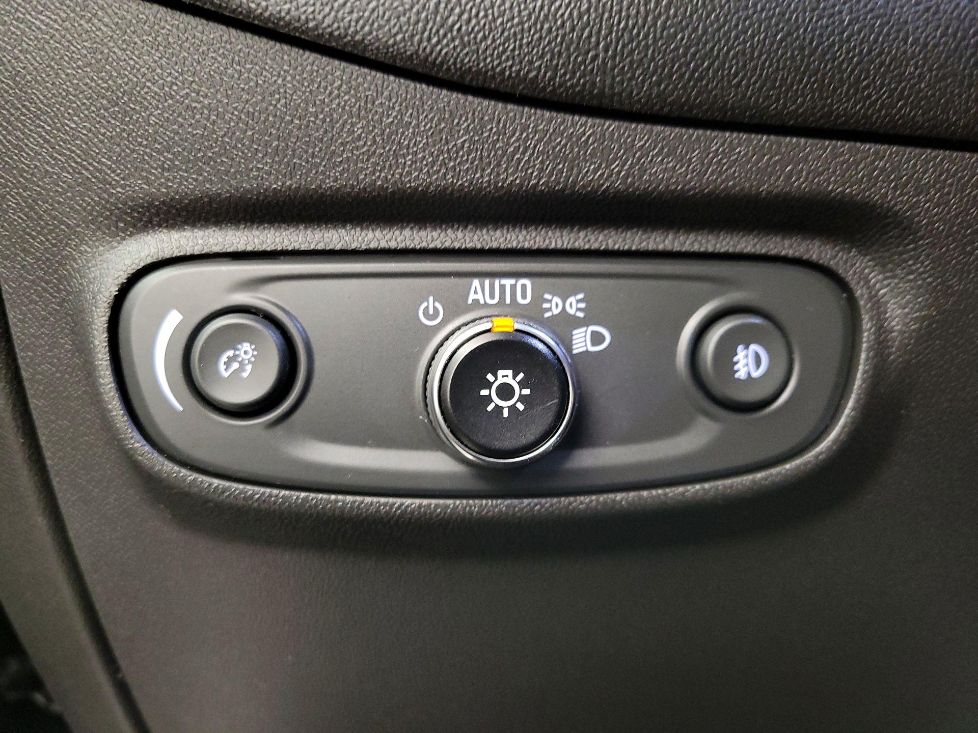 Thumbnail: 2021 Chevrolet Equinox - 13