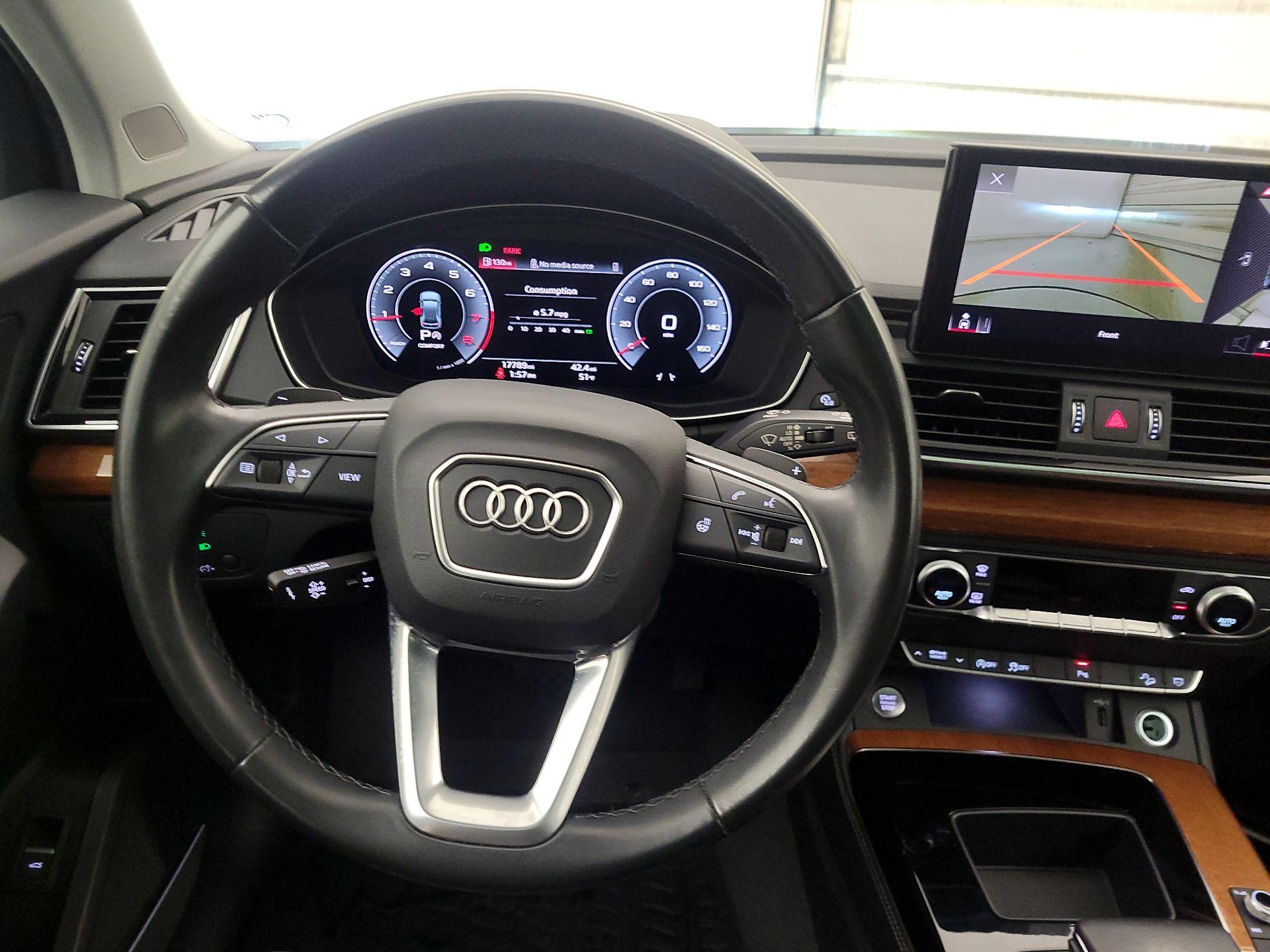 Thumbnail: 2023 Audi Q5 - 10