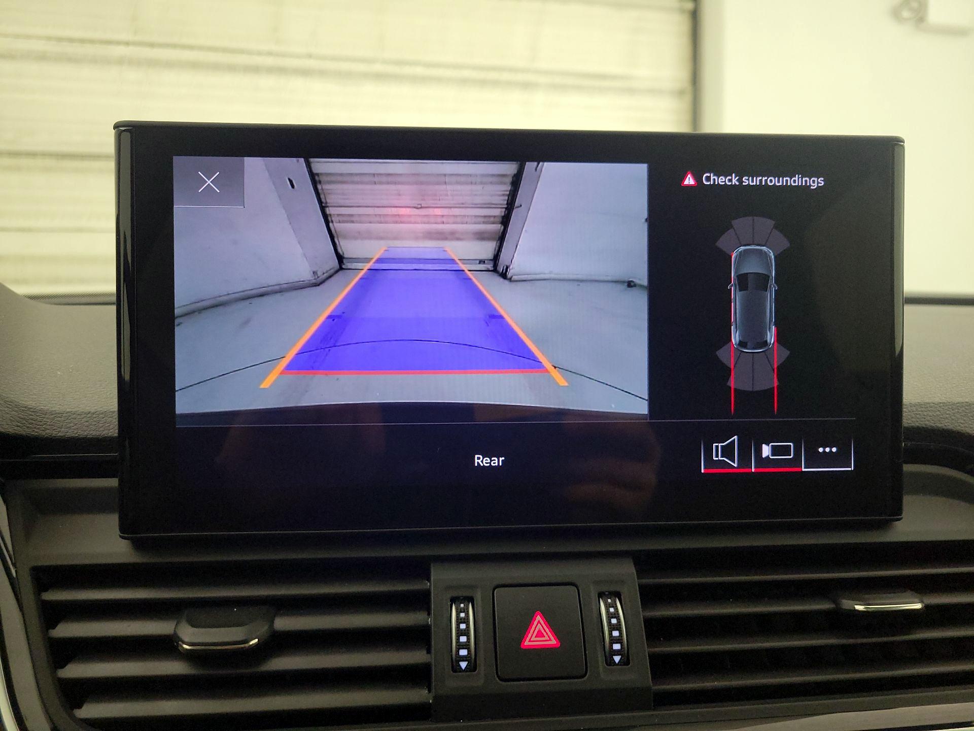 Thumbnail: 2022 Audi Q5 - 14