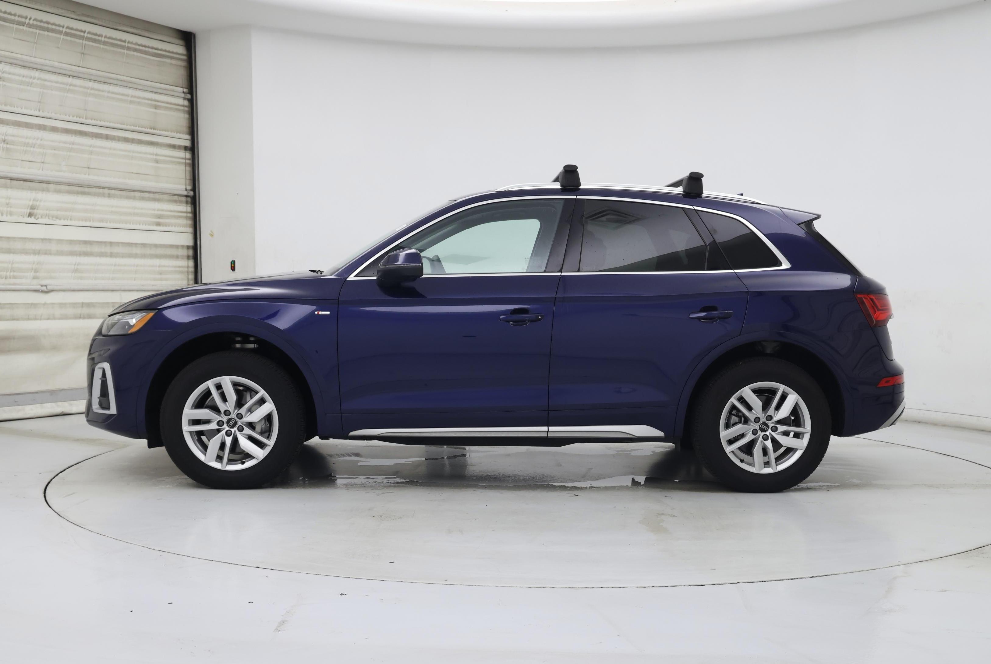 Thumbnail: 2022 Audi Q5 - 3