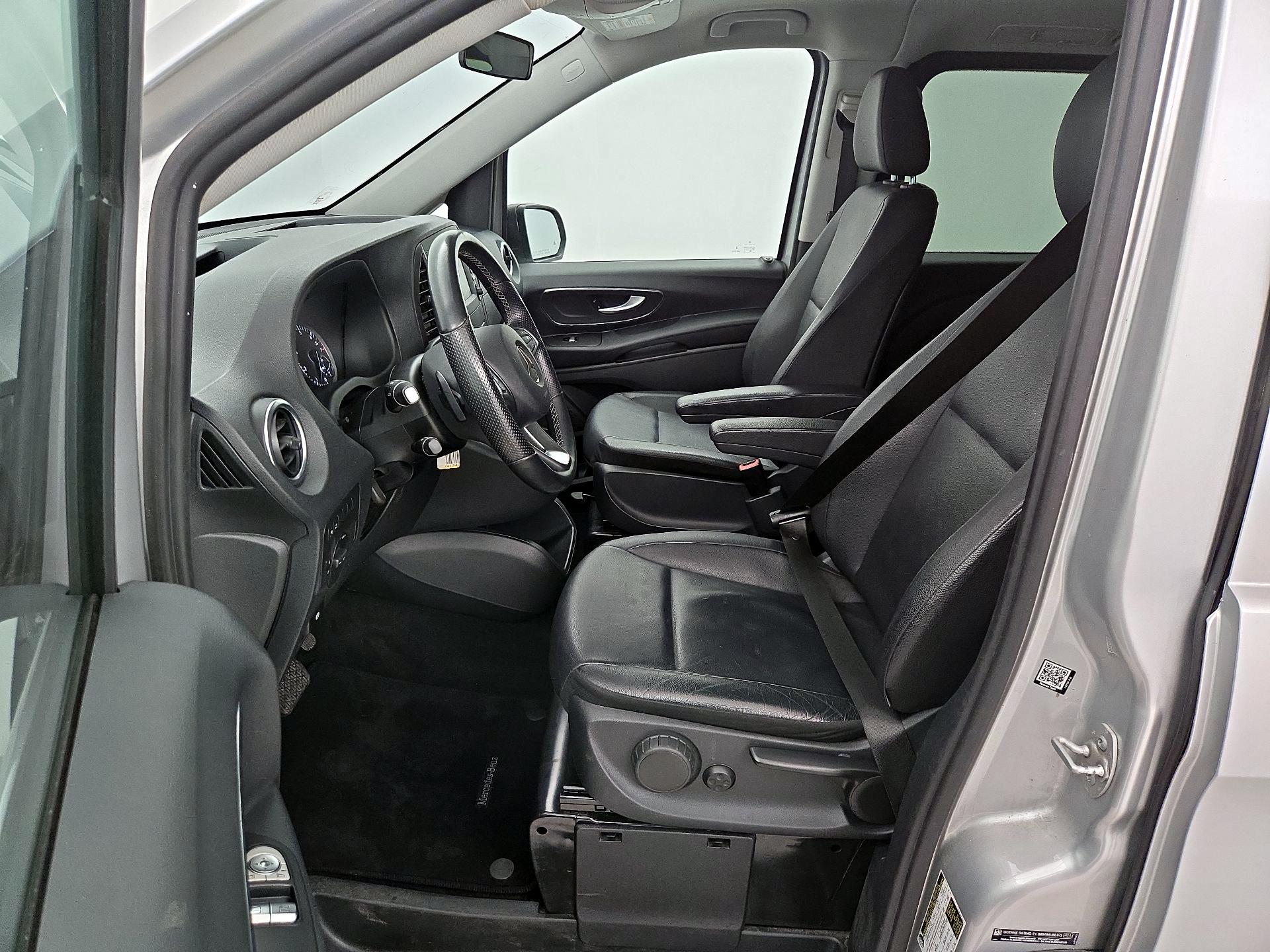 Thumbnail: 2017 Mercedes-Benz Metris - 11