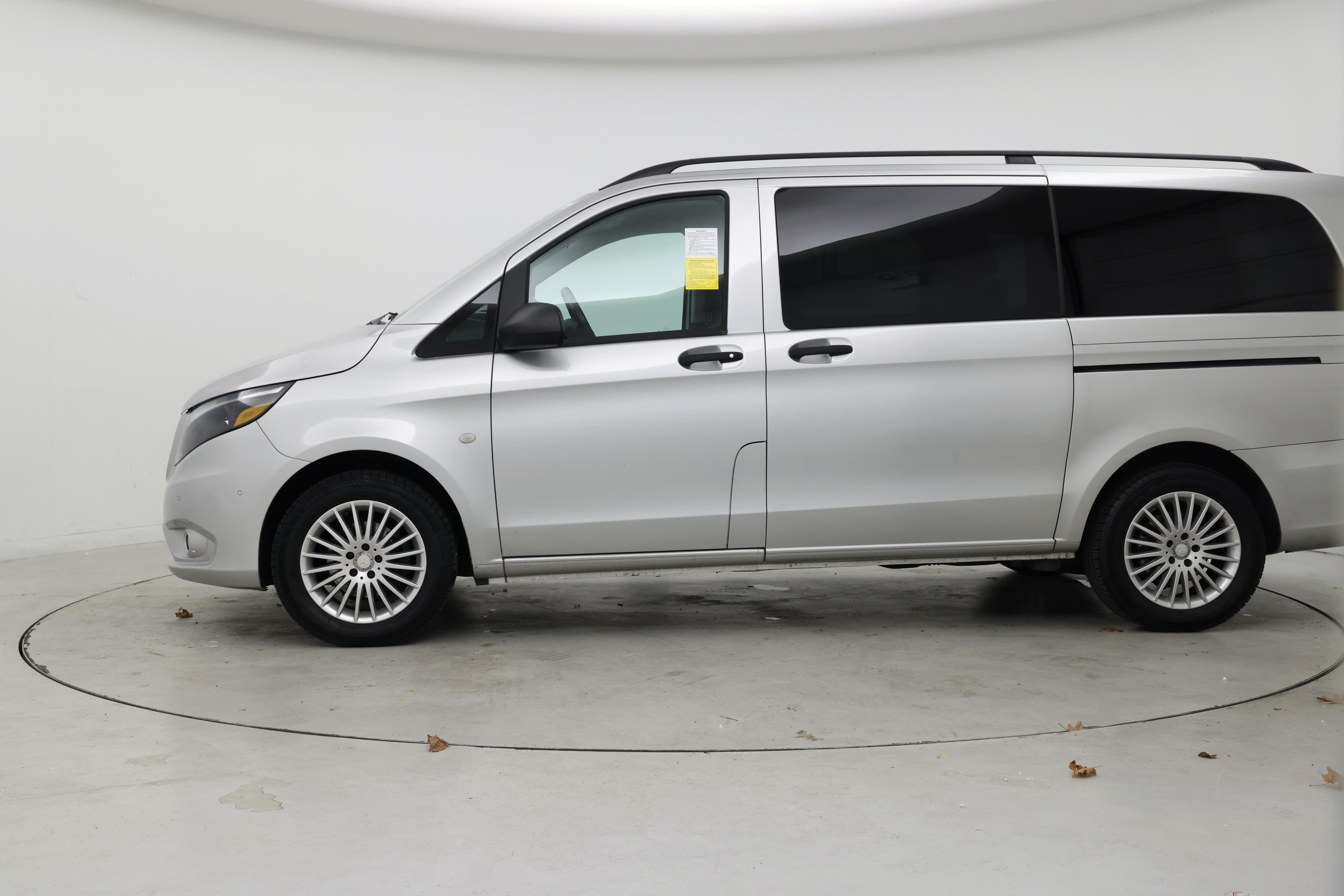 Thumbnail: 2017 Mercedes-Benz Metris - 3