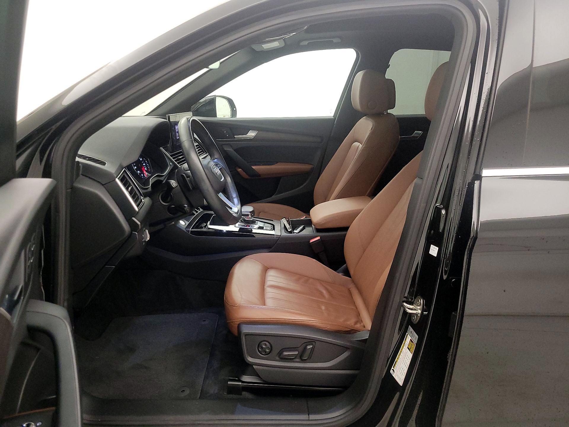 Thumbnail: 2023 Audi Q5 - 11