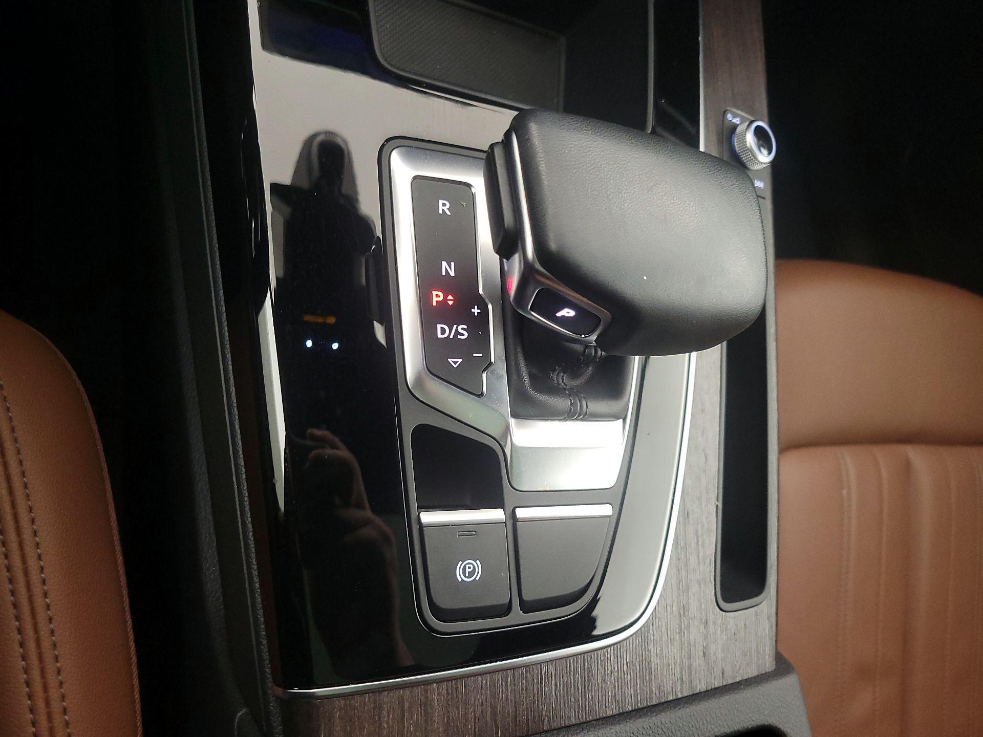 Thumbnail: 2023 Audi Q5 - 17