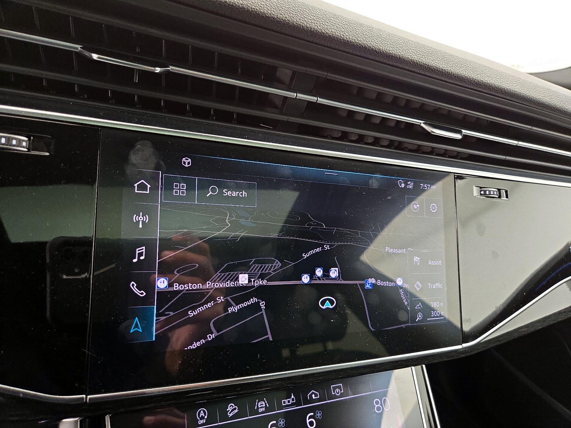 Thumbnail: 2019 Audi Q8 - 14