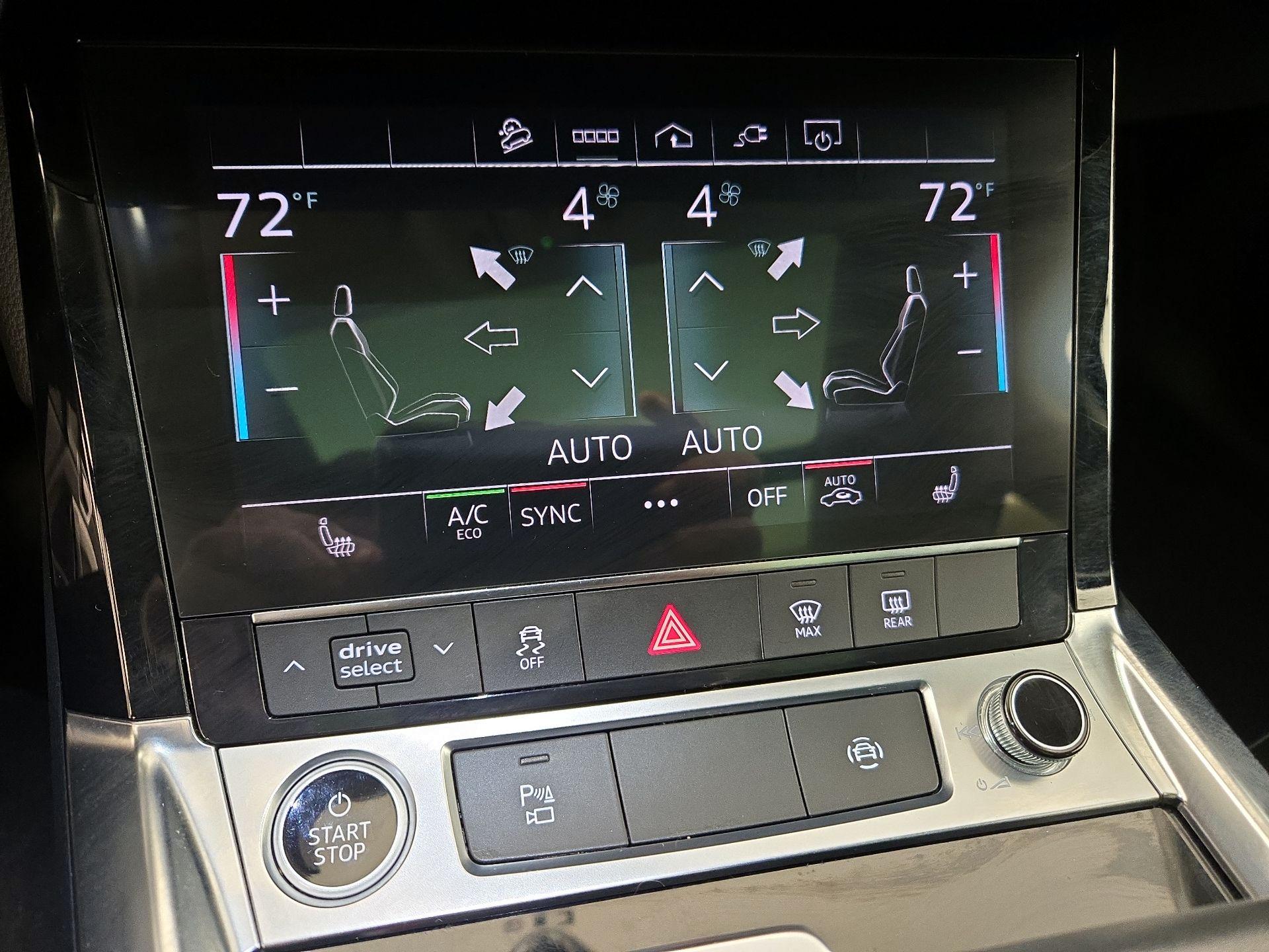 Thumbnail: 2021 Audi e-tron - 17