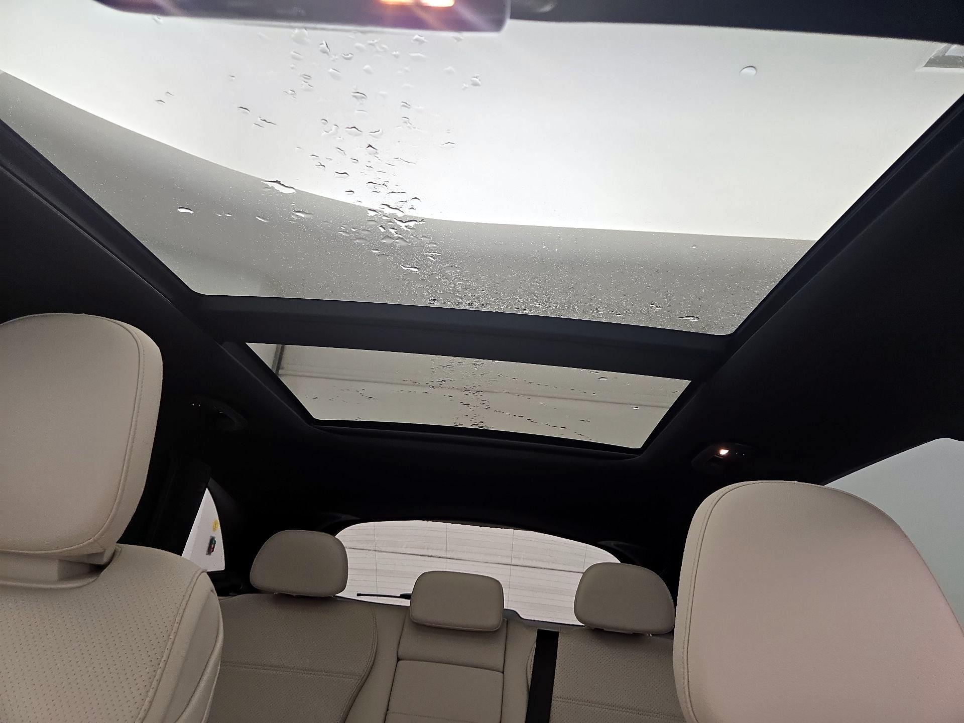 Thumbnail: 2024 Mercedes-Benz GLC - 19