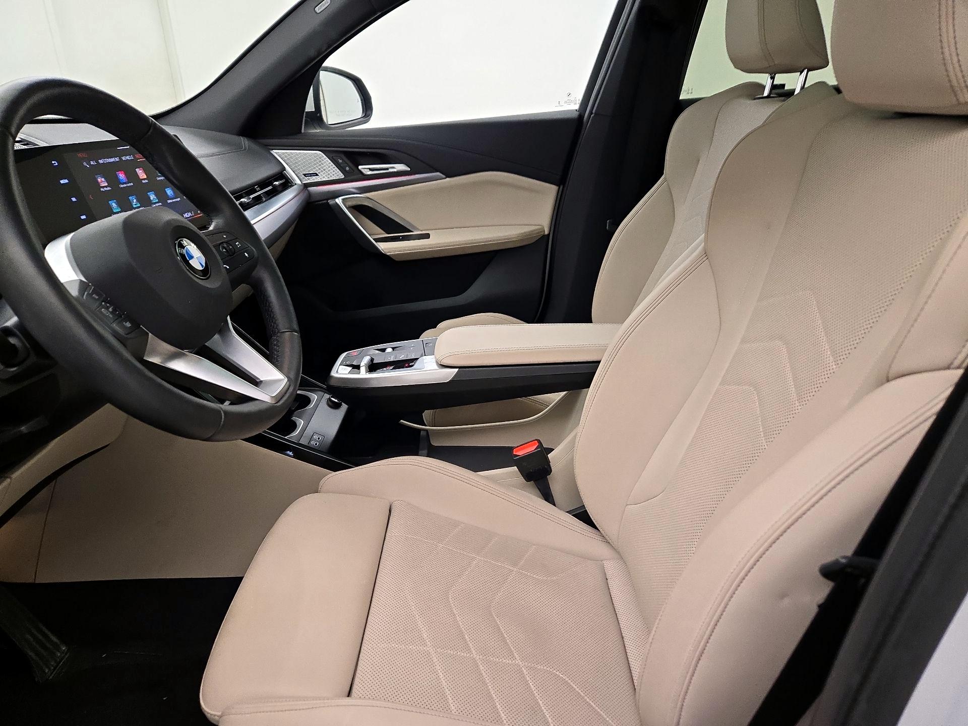 Thumbnail: 2025 BMW X2 - 11