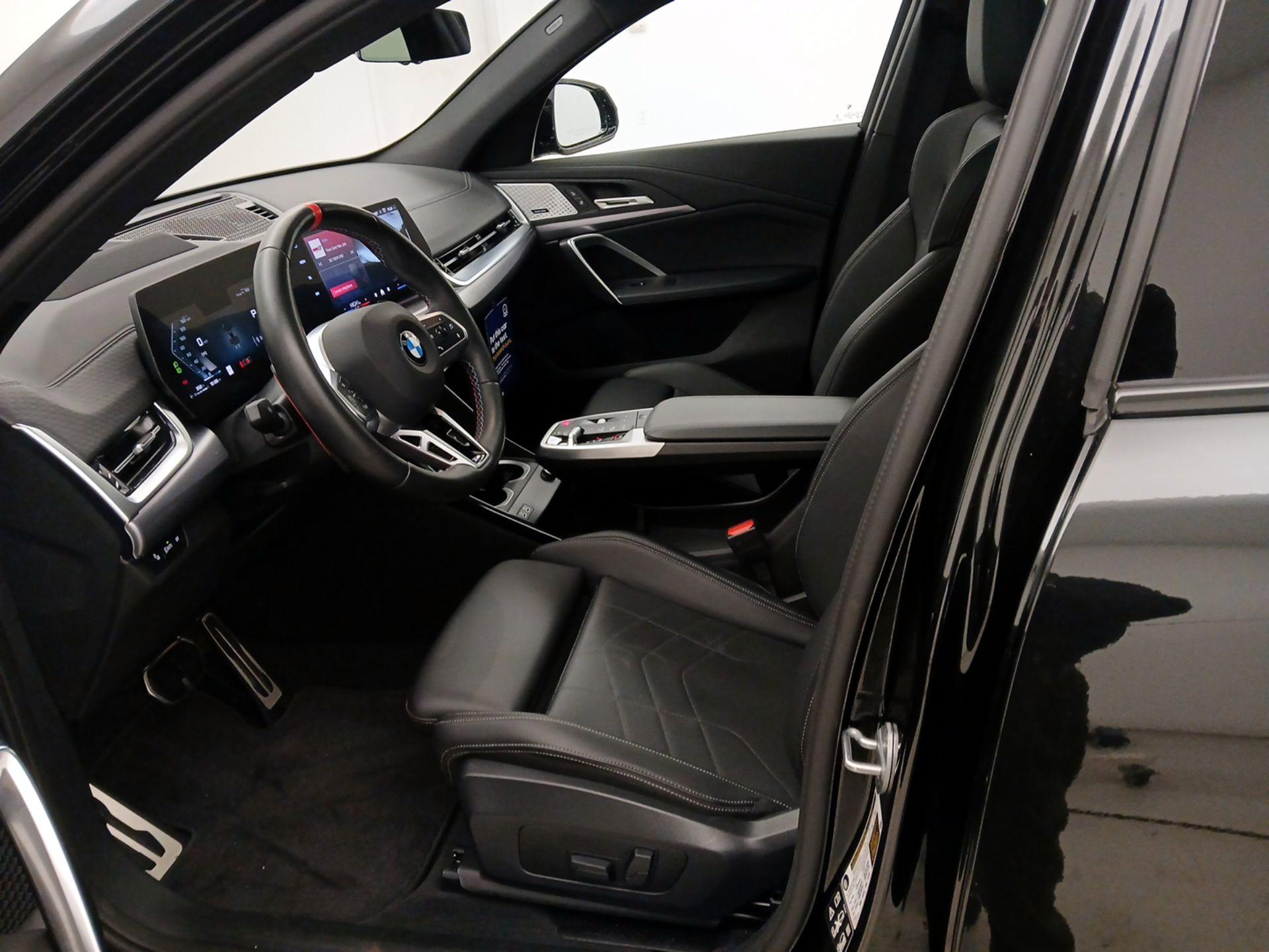 Thumbnail: 2025 BMW X2 - 11