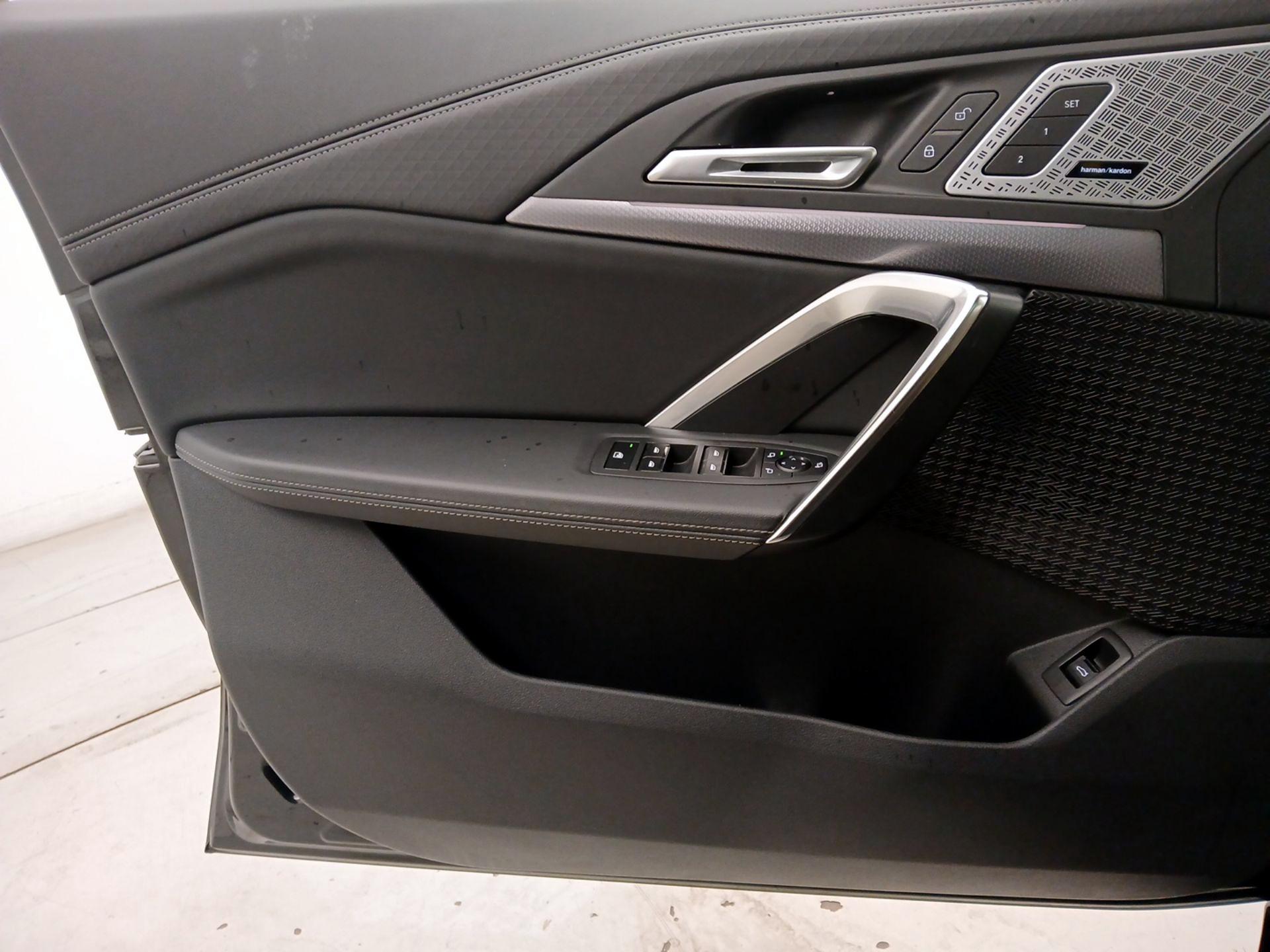 Thumbnail: 2025 BMW X2 - 12