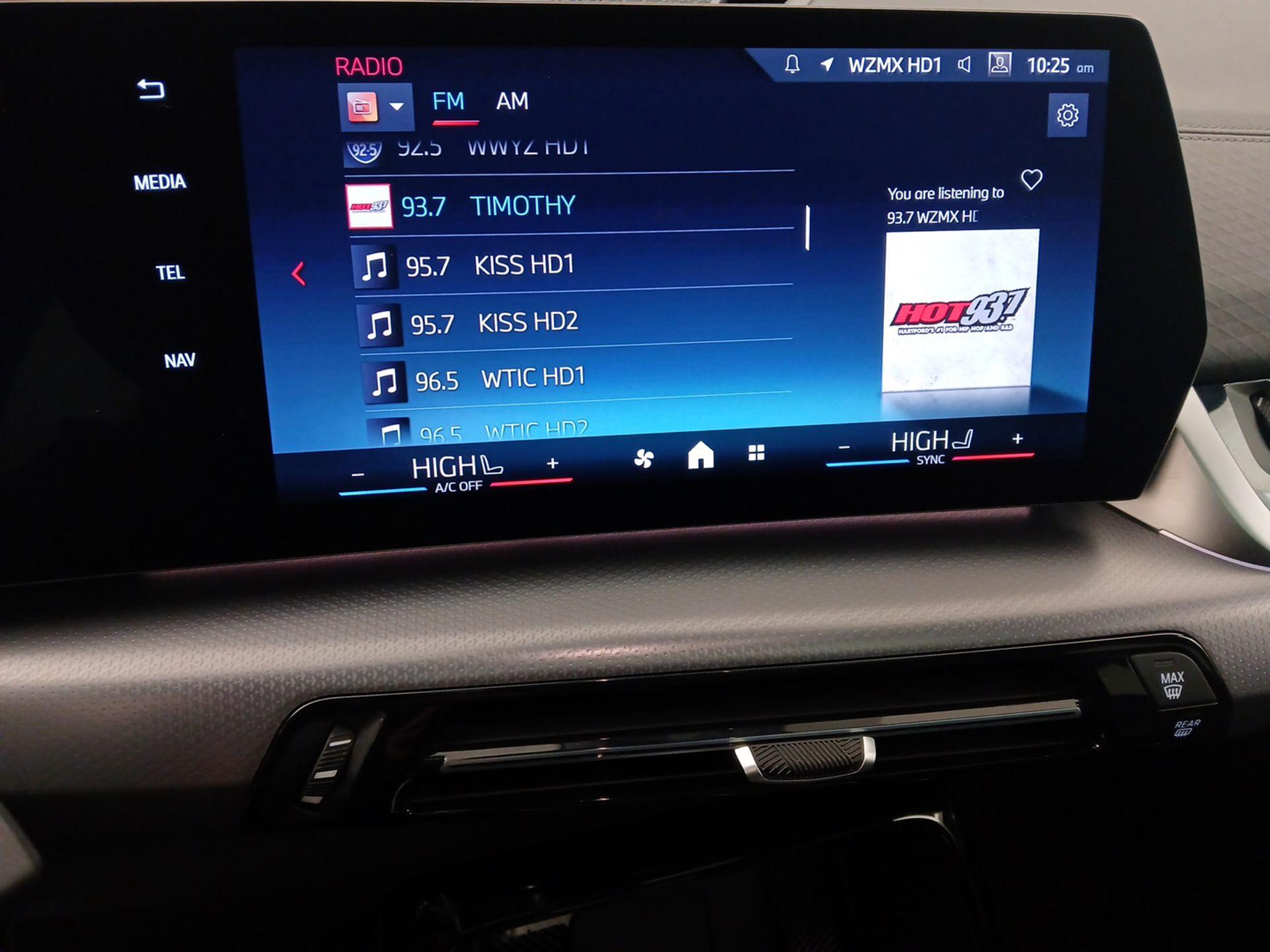 Thumbnail: 2025 BMW X2 - 15