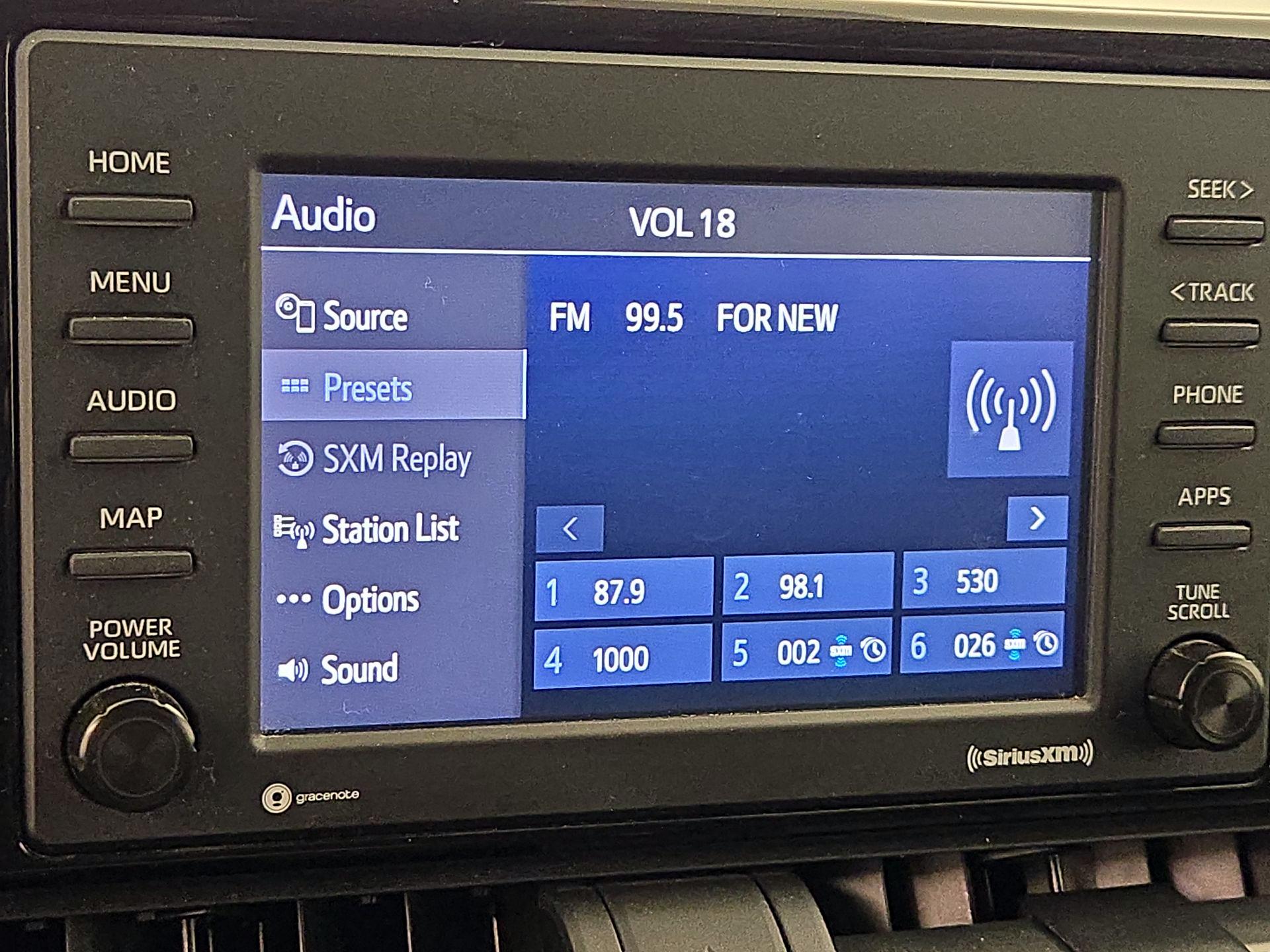 Thumbnail: 2021 Toyota RAV4 - 15