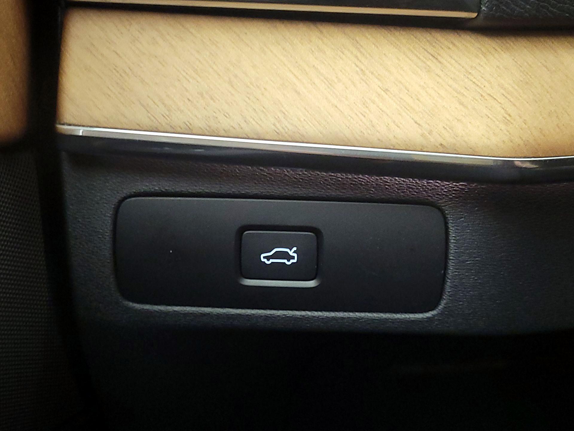 Thumbnail: 2024 Volvo XC90 - 13