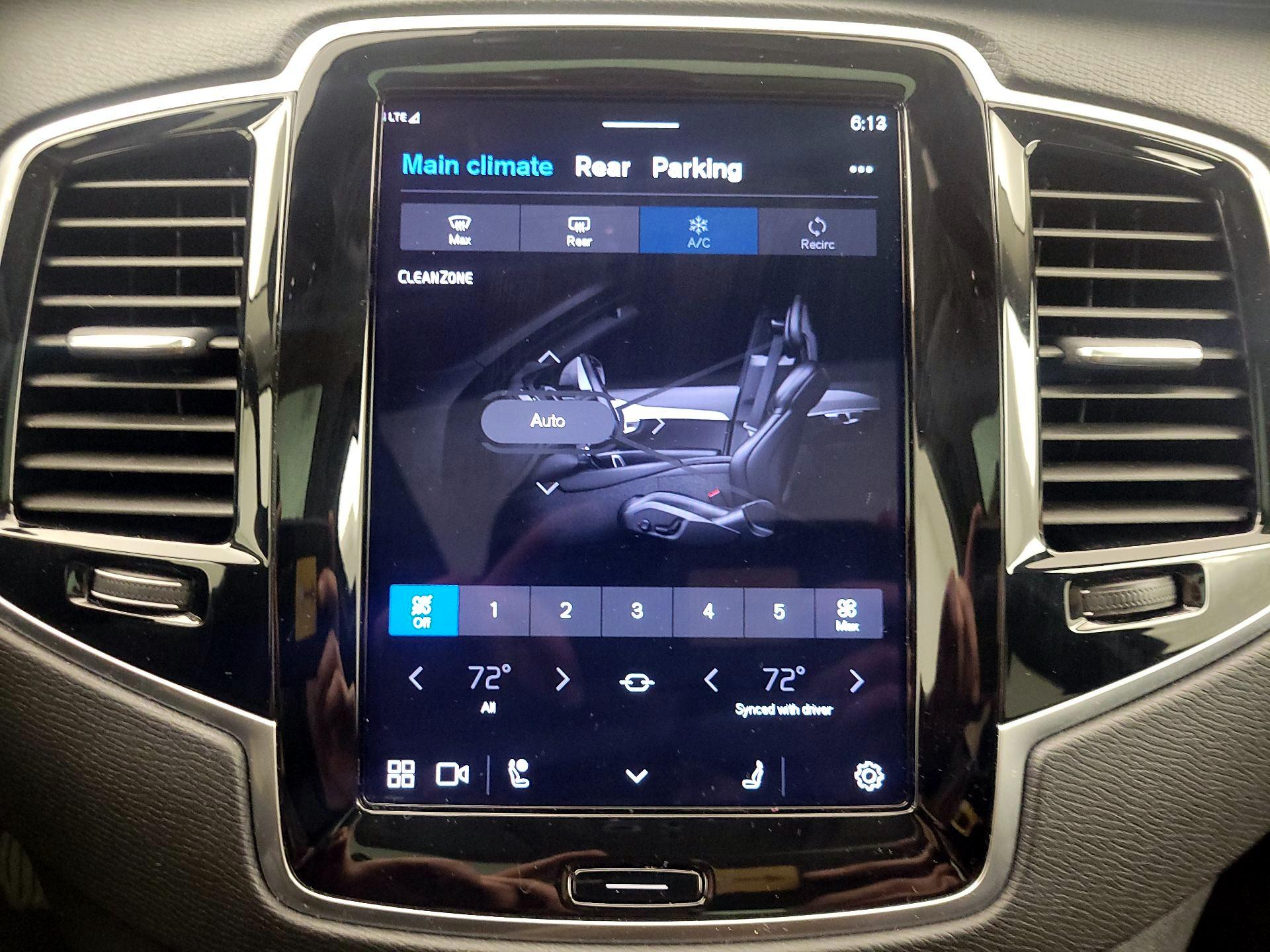 Thumbnail: 2024 Volvo XC90 - 17