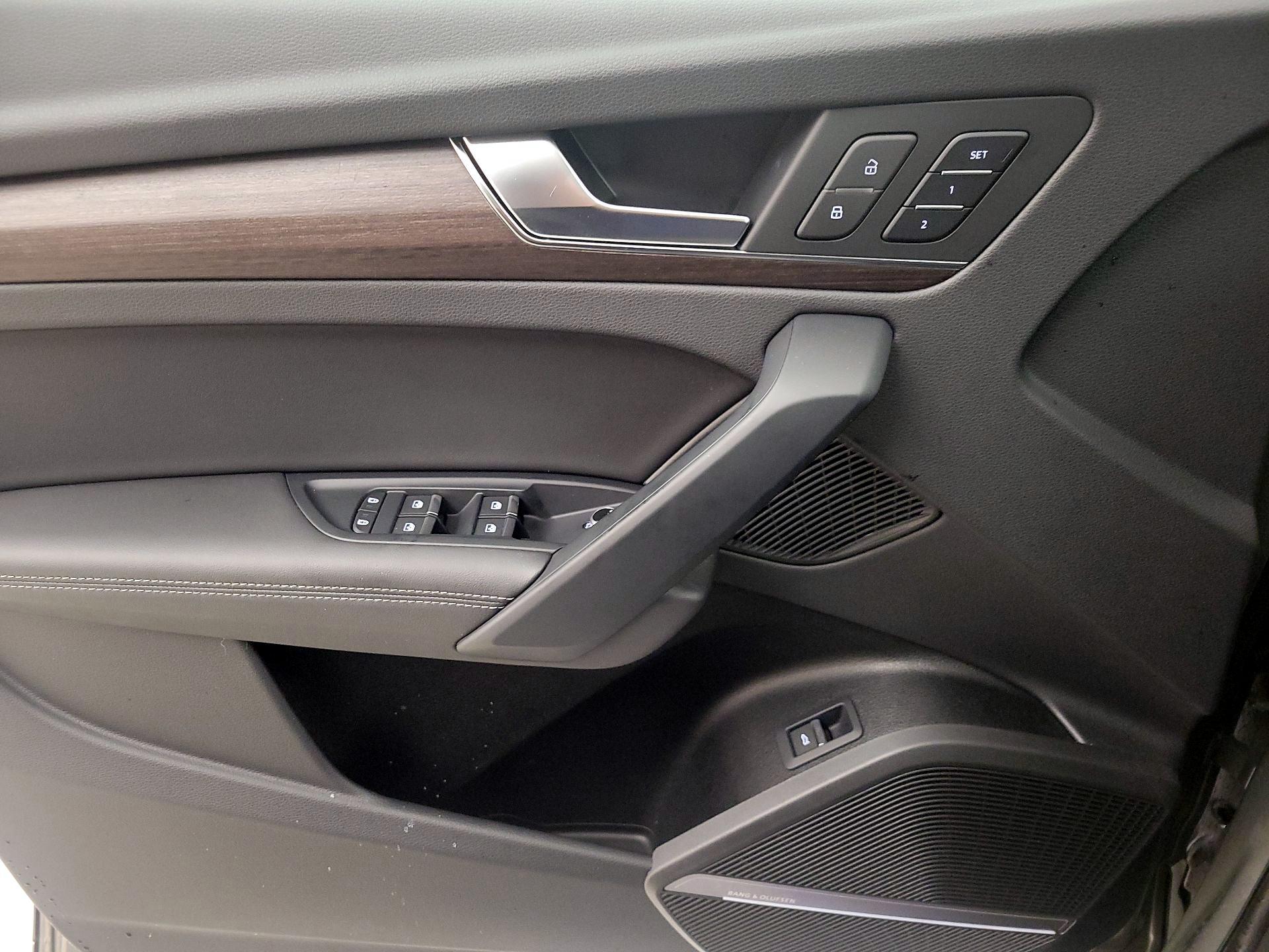 Thumbnail: 2023 Audi Q5 - 12