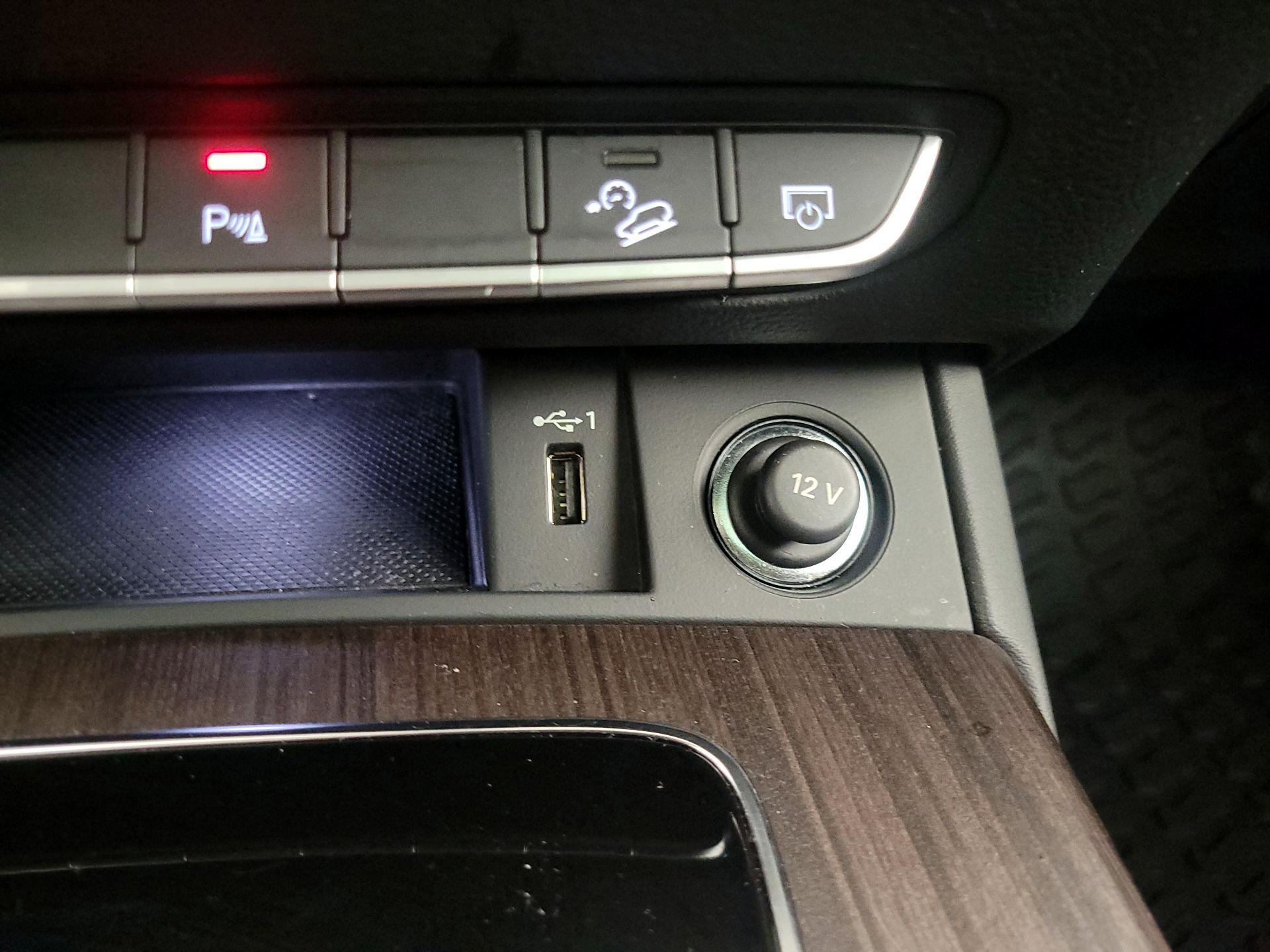 Thumbnail: 2023 Audi Q5 - 19