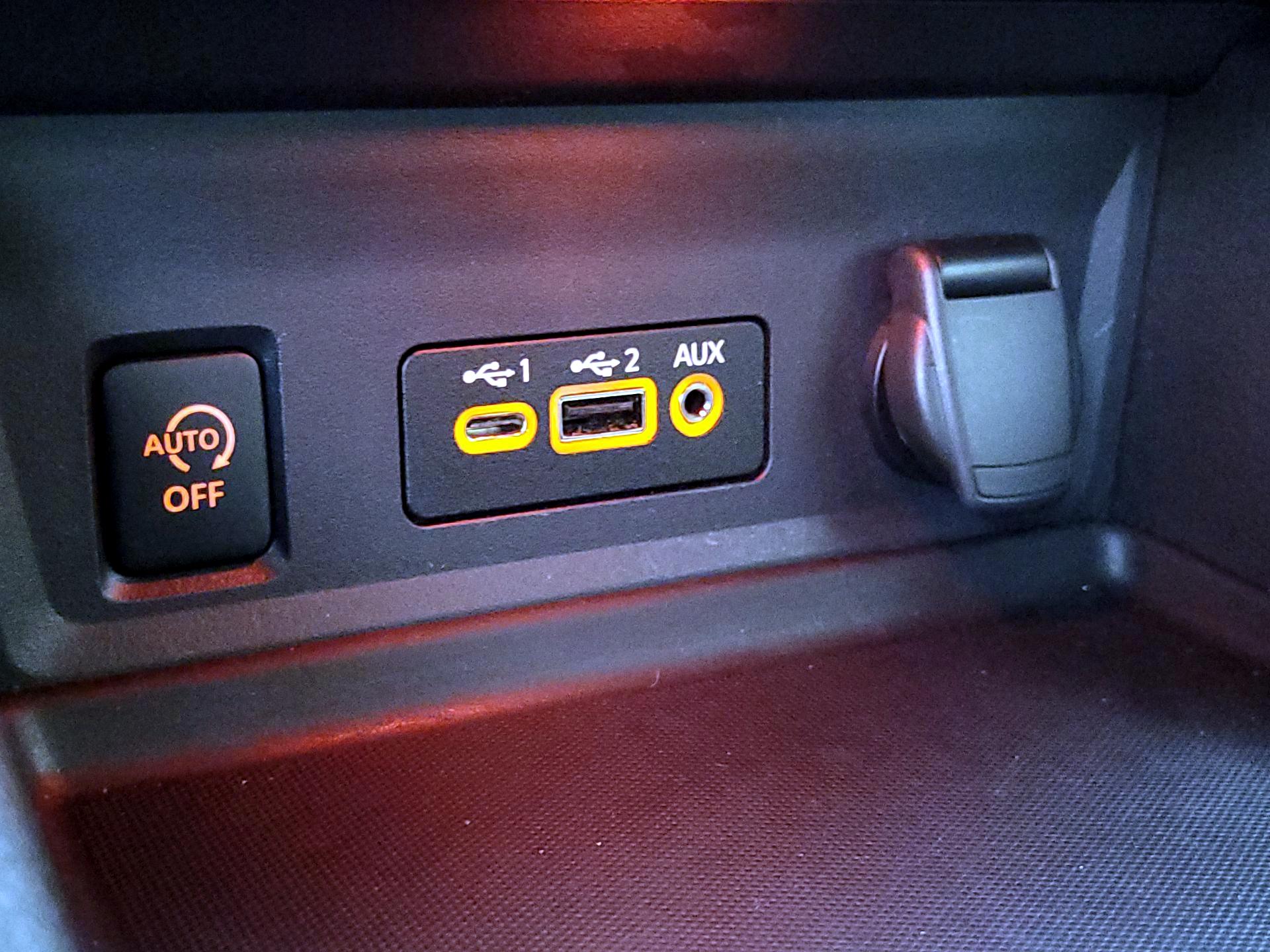 Thumbnail: 2024 Nissan Sentra - 18