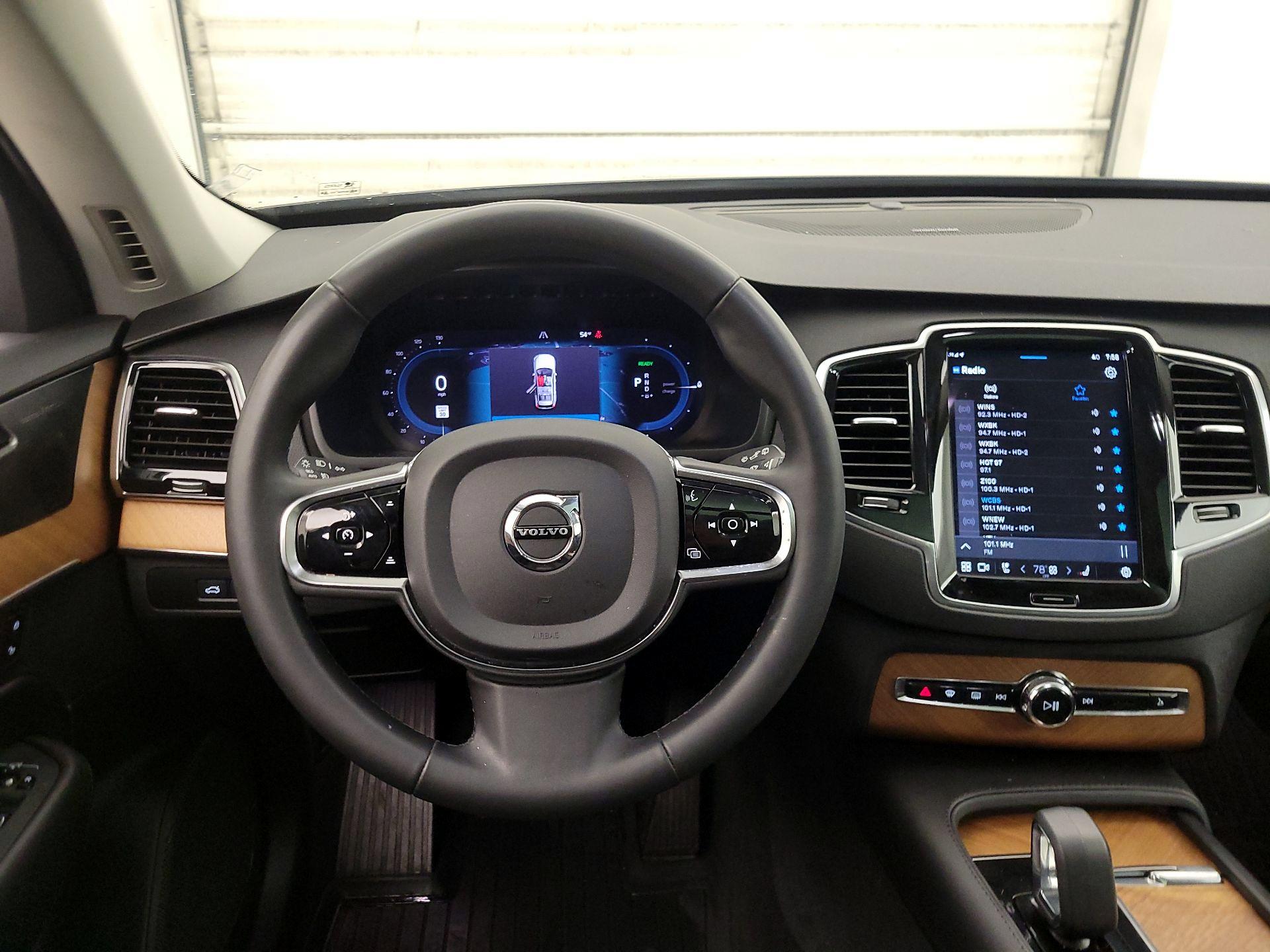 Thumbnail: 2024 Volvo XC90 - 10