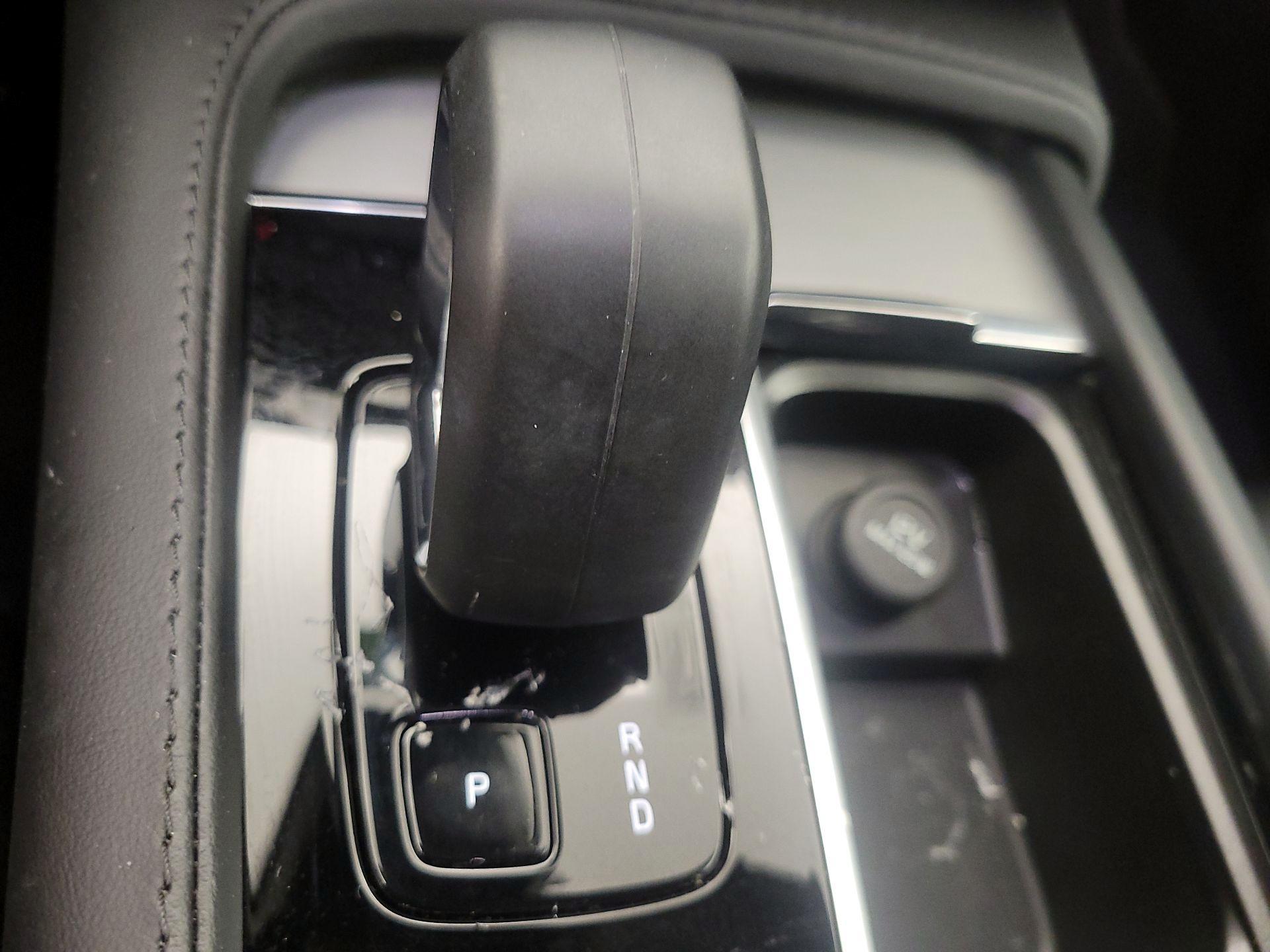 Thumbnail: 2024 Volvo XC90 - 17