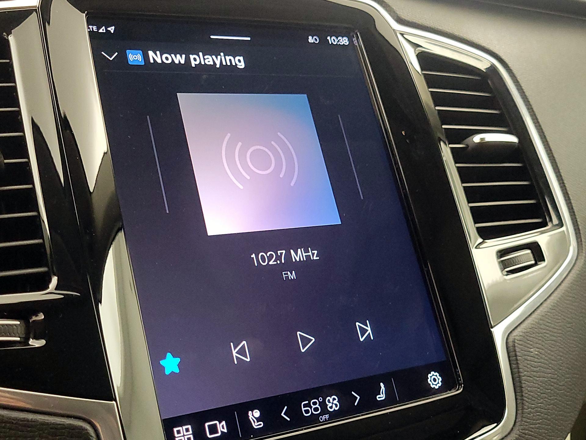 Thumbnail: 2023 Volvo XC90 - 16