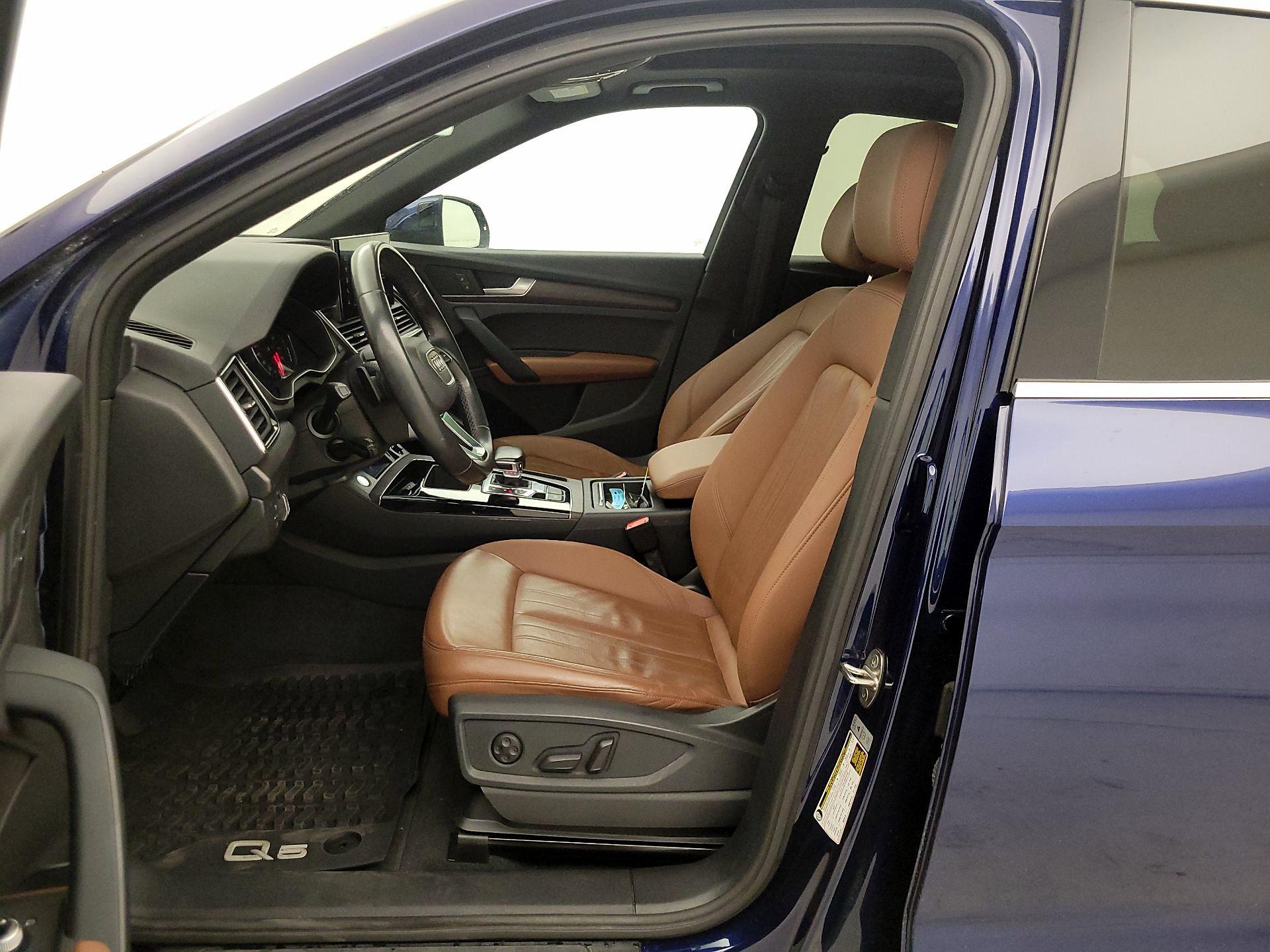 Thumbnail: 2022 Audi Q5 - 11