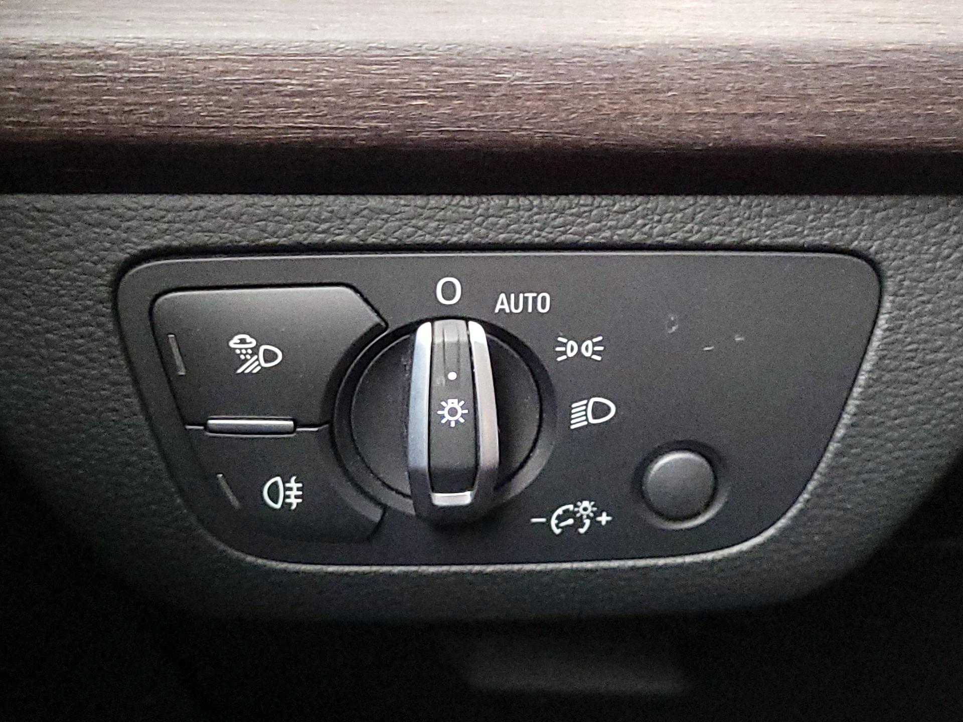 Thumbnail: 2022 Audi Q5 - 13