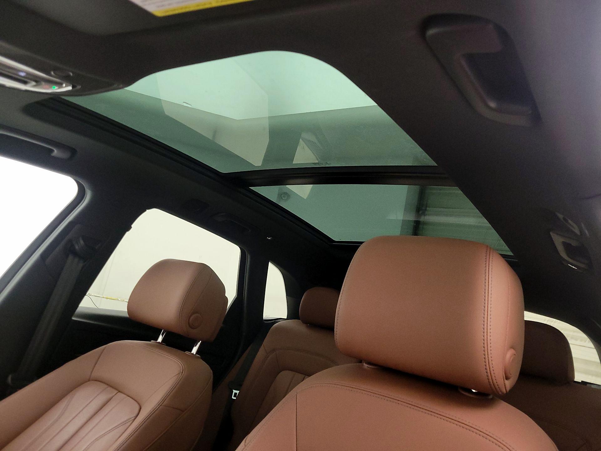 Thumbnail: 2022 Audi Q5 - 19